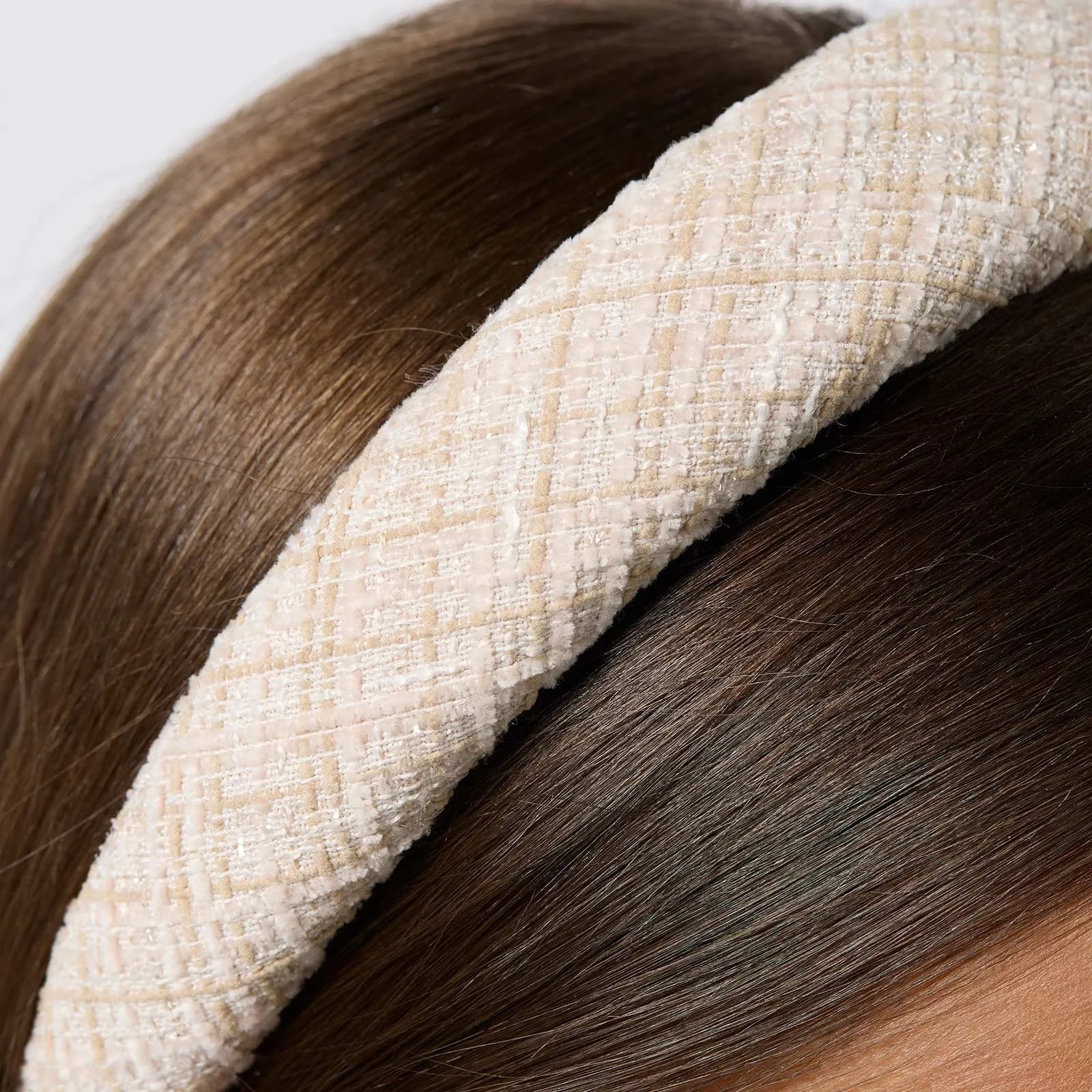 Vadderat diadem offwhite Tweed 2