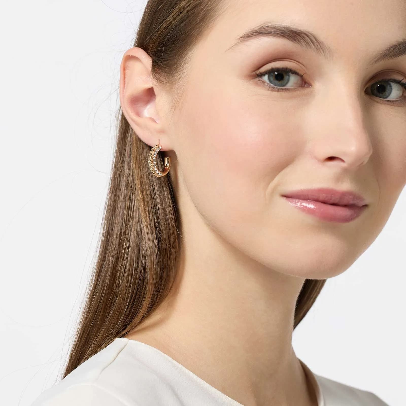 Guldfärgade hoops med stenar 19 mm 2