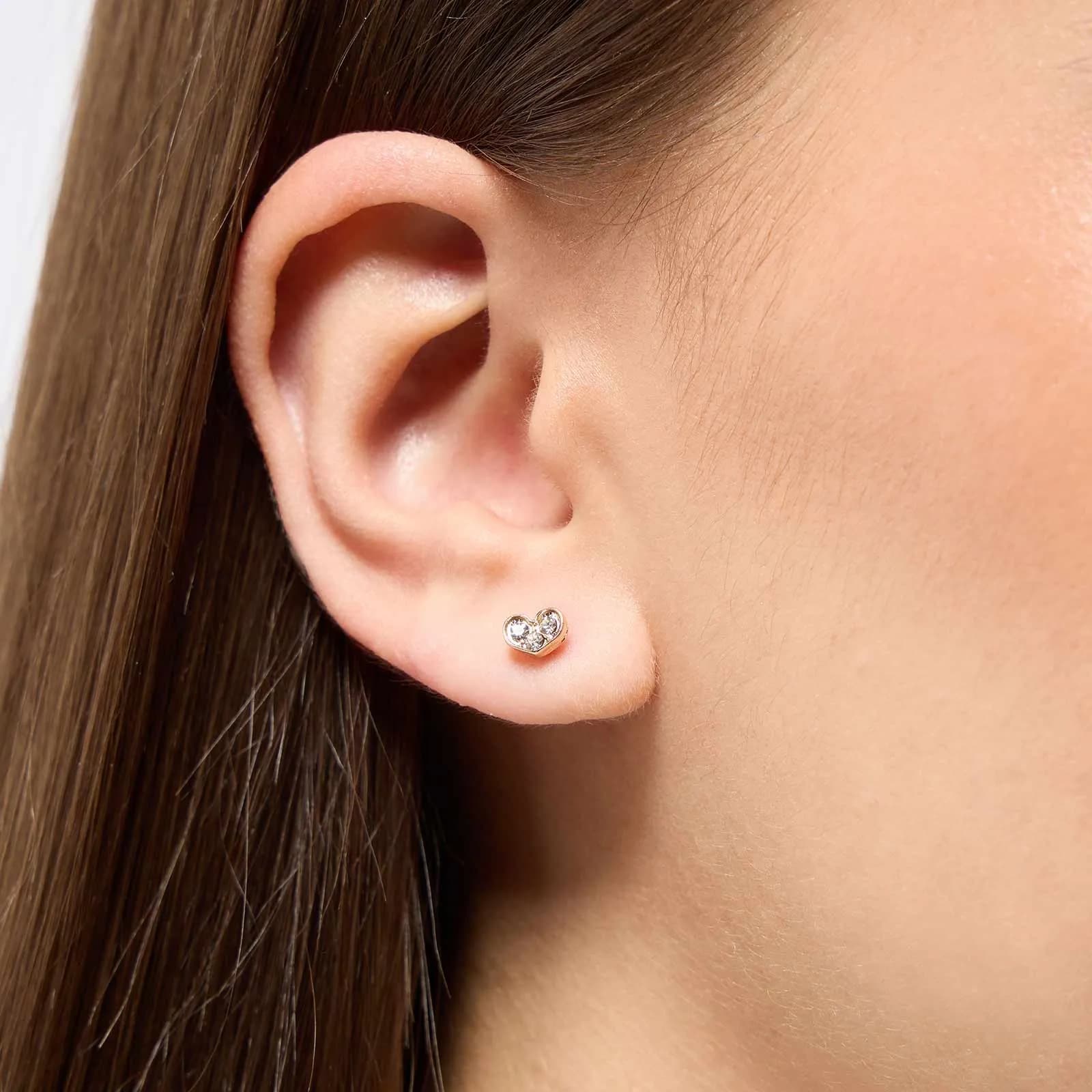 Guldfärgade örhängen - 3-pack studs, hjärtan 2