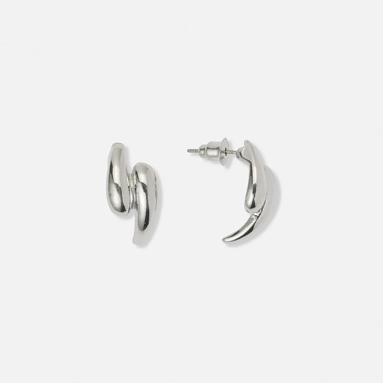 Silverfärgade örhängen, två streck - 20 mm