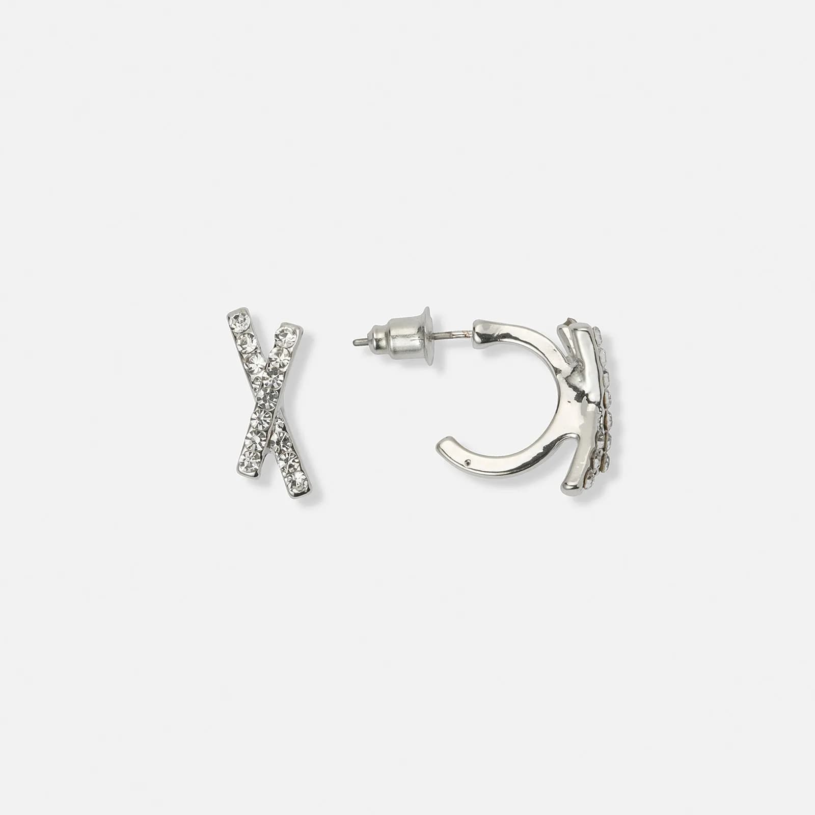 Silverfärgade örhängen, glittriga kryss - 18 mm