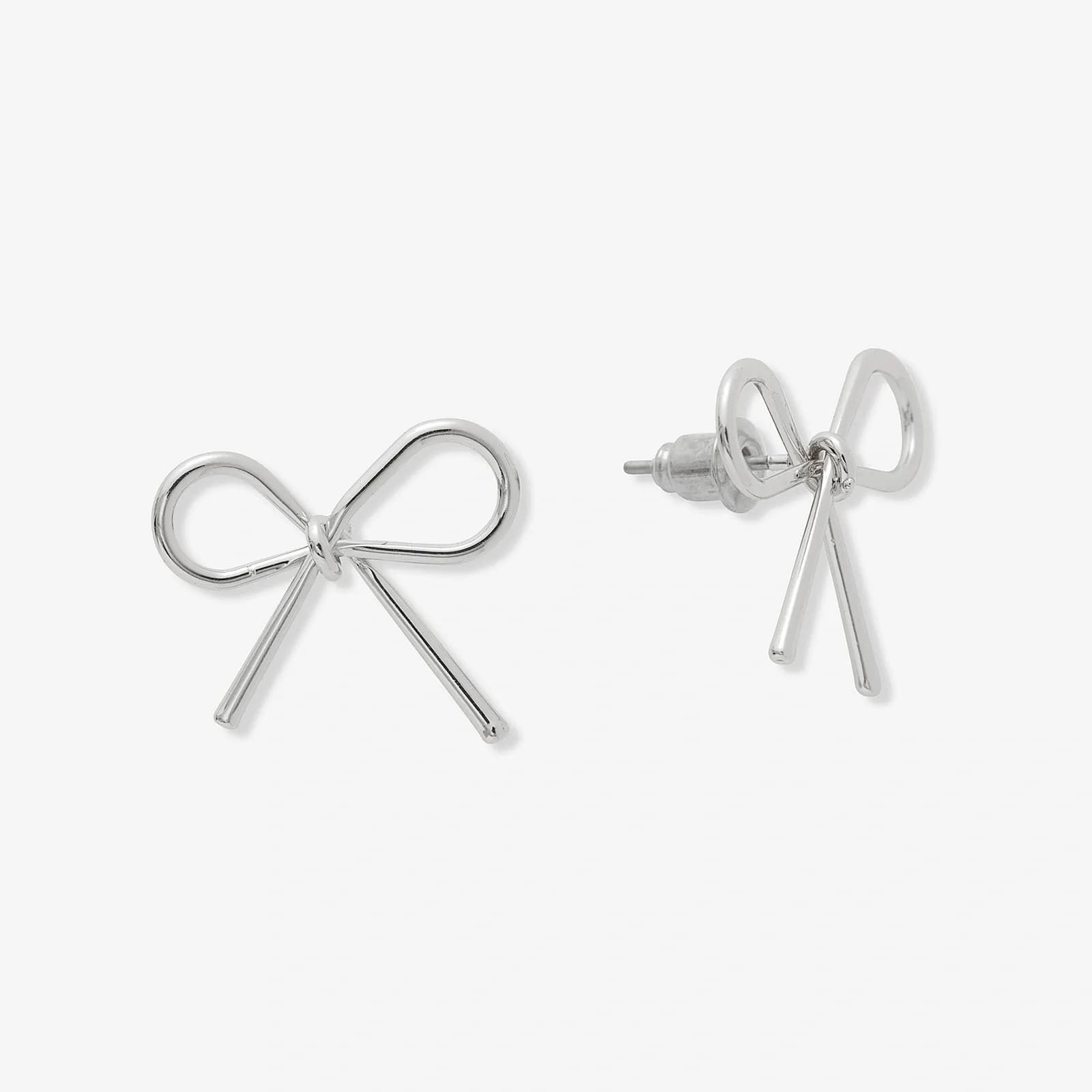 Silverfärgade örhängen, släta rosetter - 19 mm