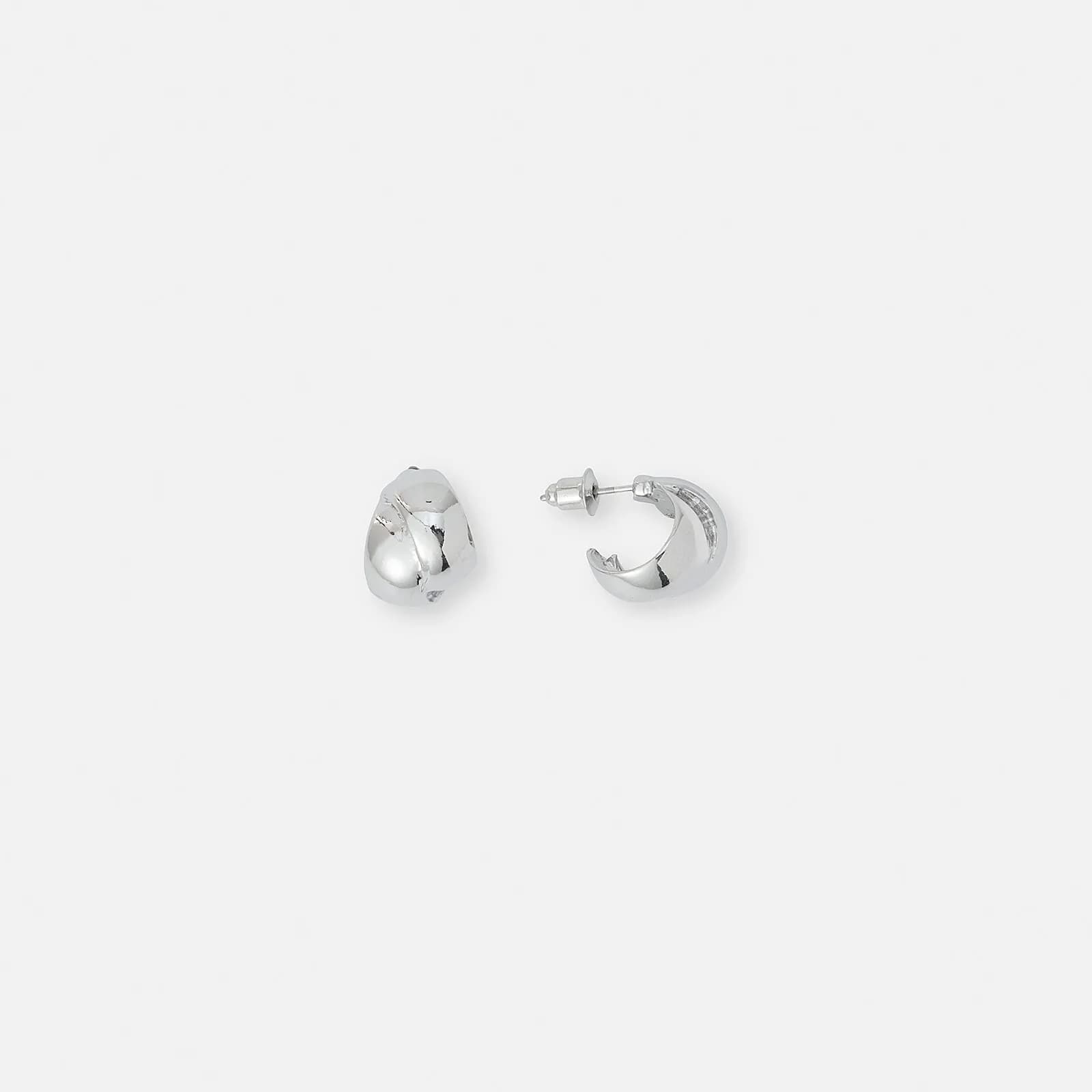 Silverfärgade örhängen, kupade creoler - 1cm 1