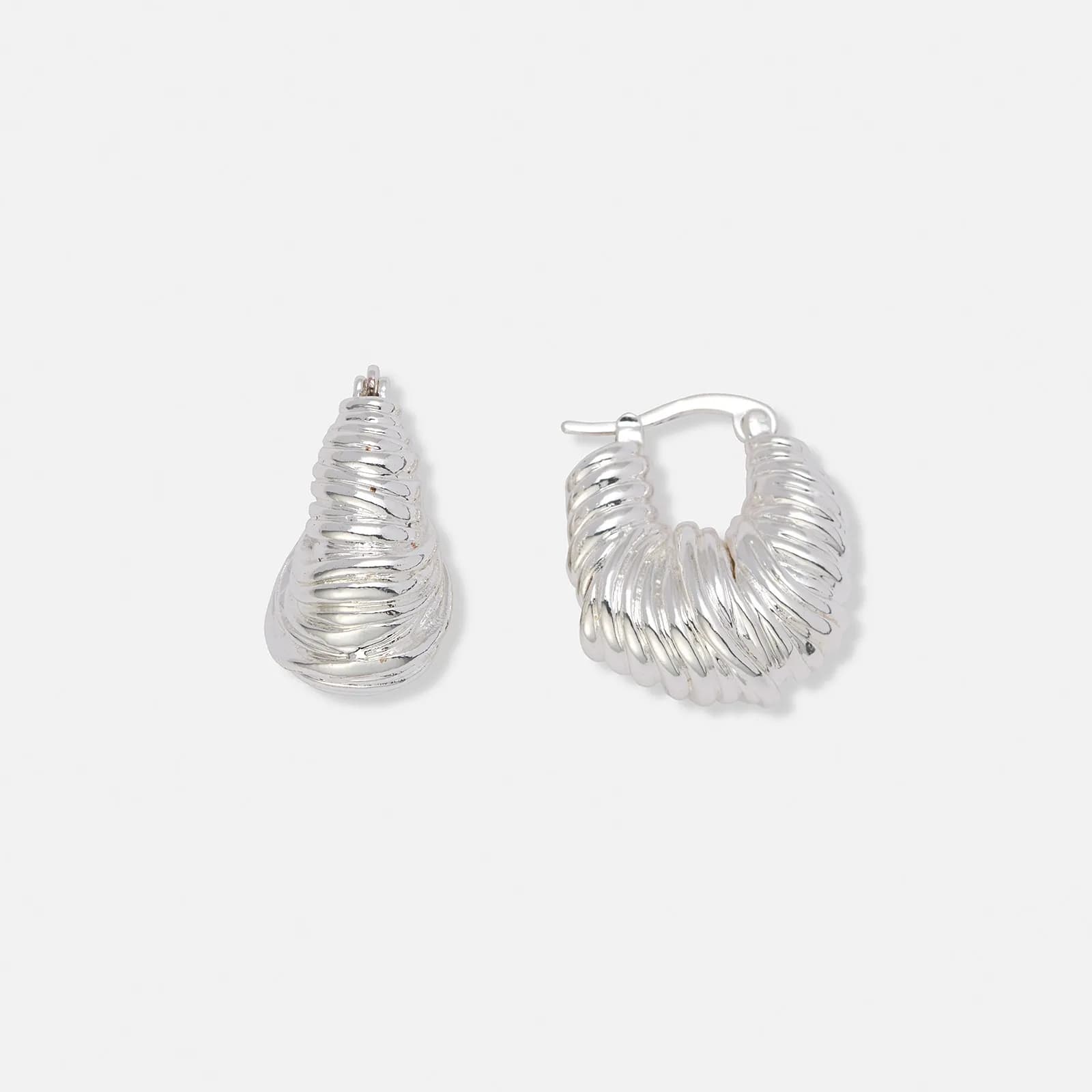 Silverfärgade chunky mönstrade hoops - 20mm