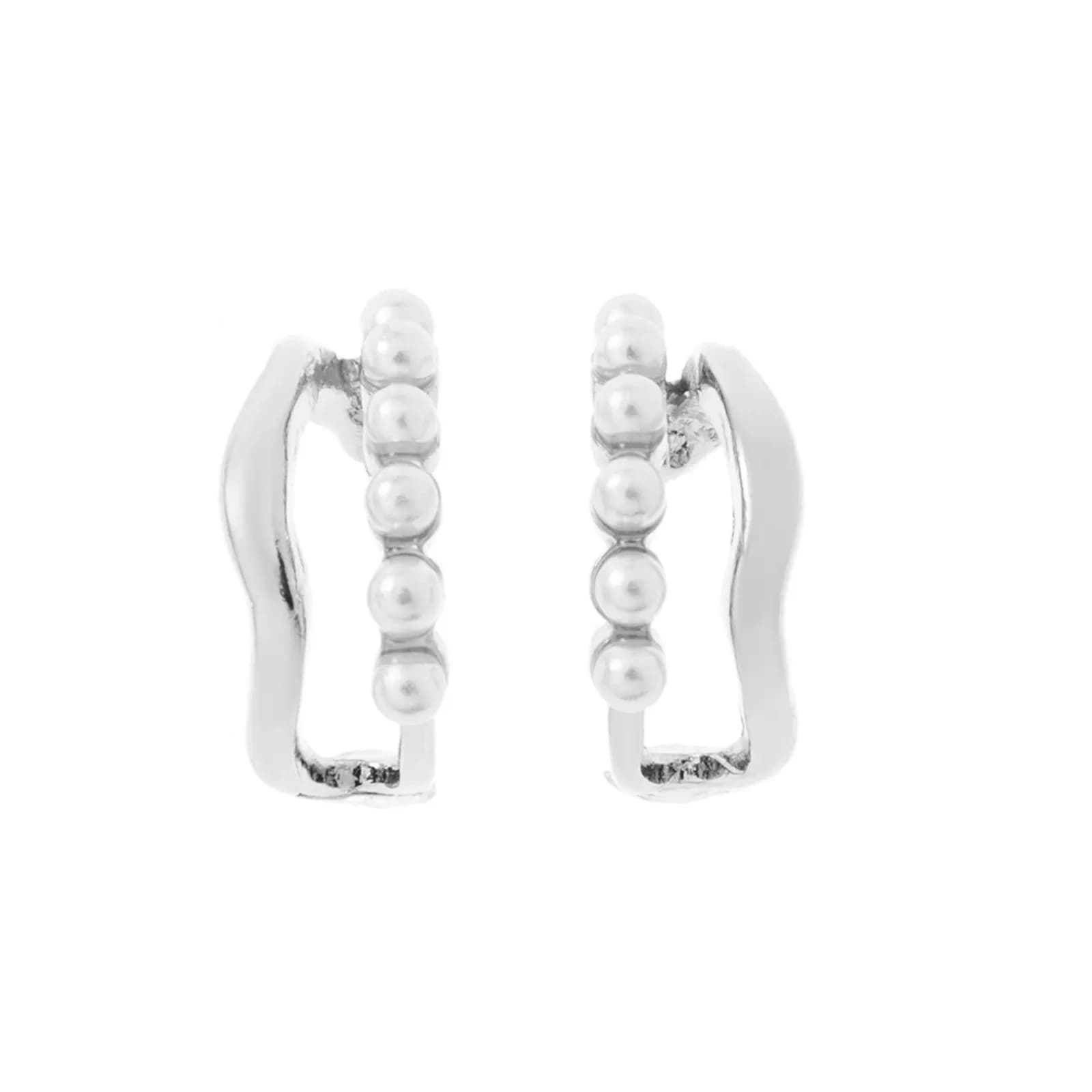 Silverfärgade örhängen, vågiga C-hoops med pärlor - 1,7 cm 2