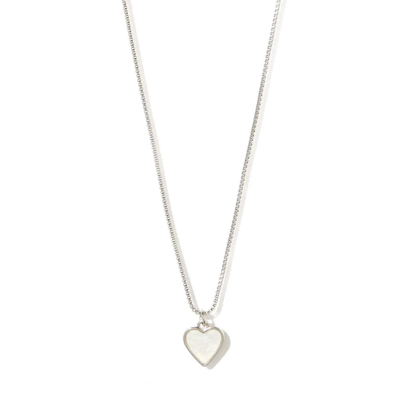 Silverfärgat halsband - Venezia, vitt hjärta 1