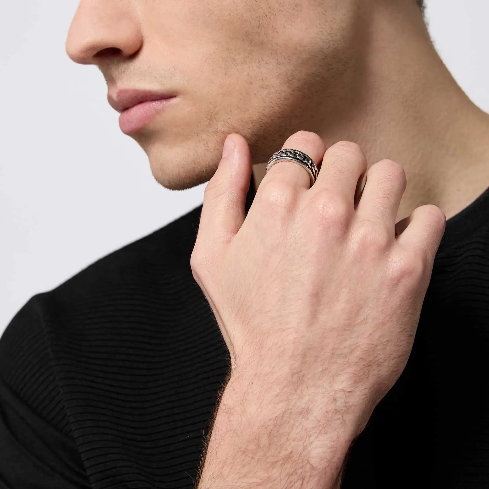Silverfärgad ring herr - mönstrad 4