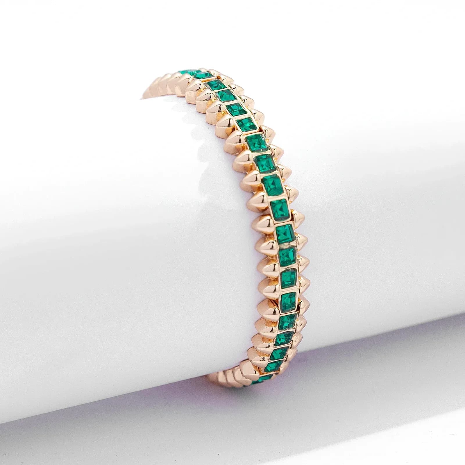 Guldfärgat armband Spike Noir, gröna stenar - Elastiskt
