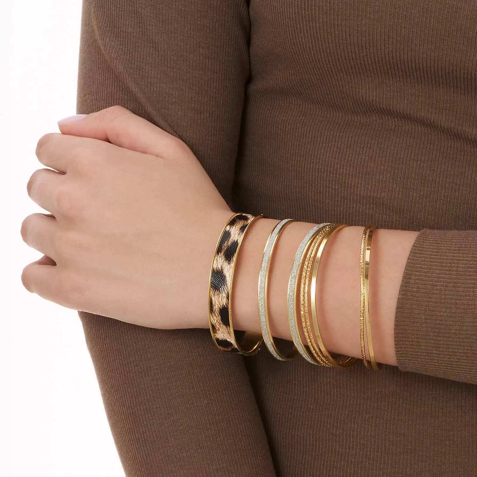 Flerpack guldfärgade armband, varierande design 2