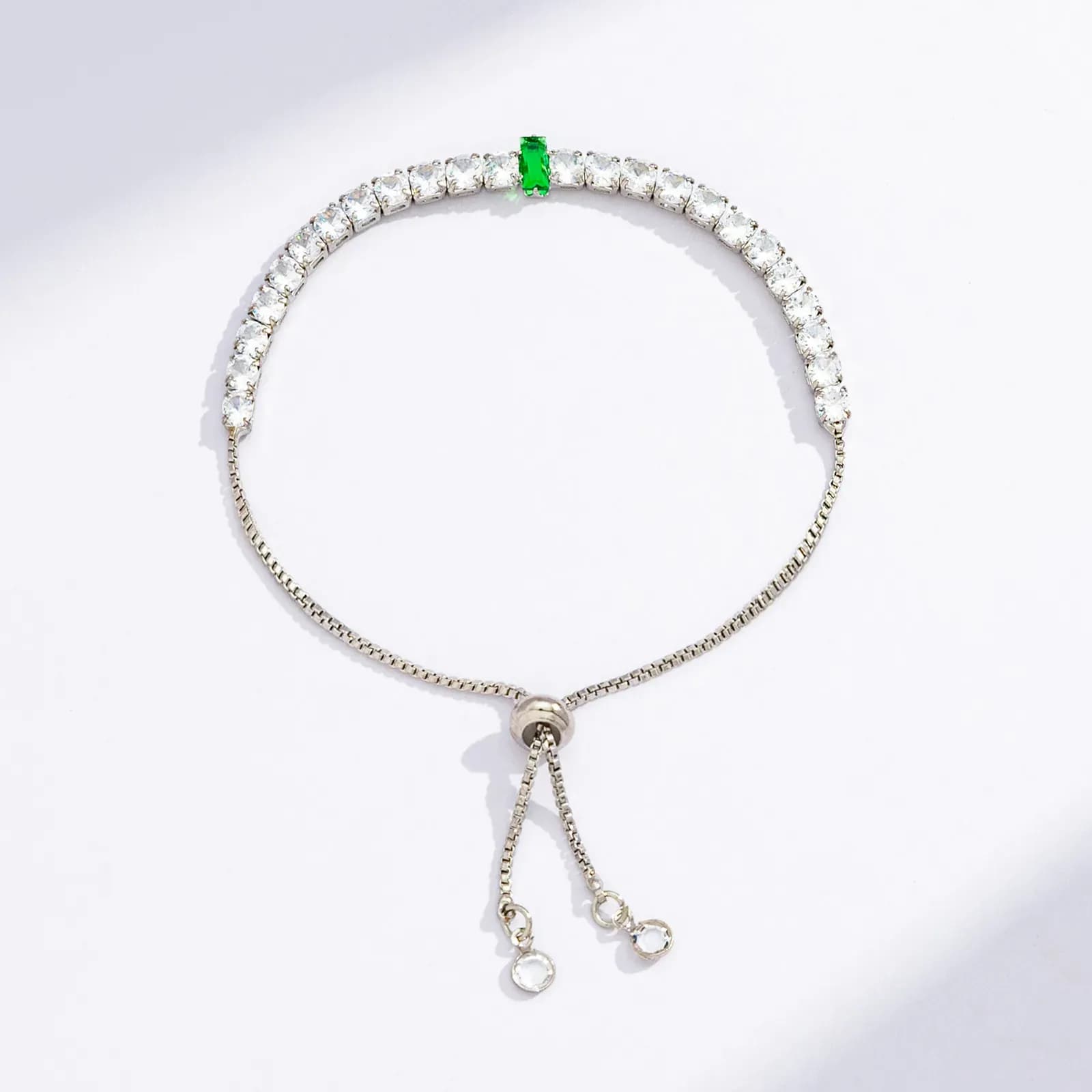 Silverfärgat tennisarmband, grön rektangulär glassten - Justerbar 2