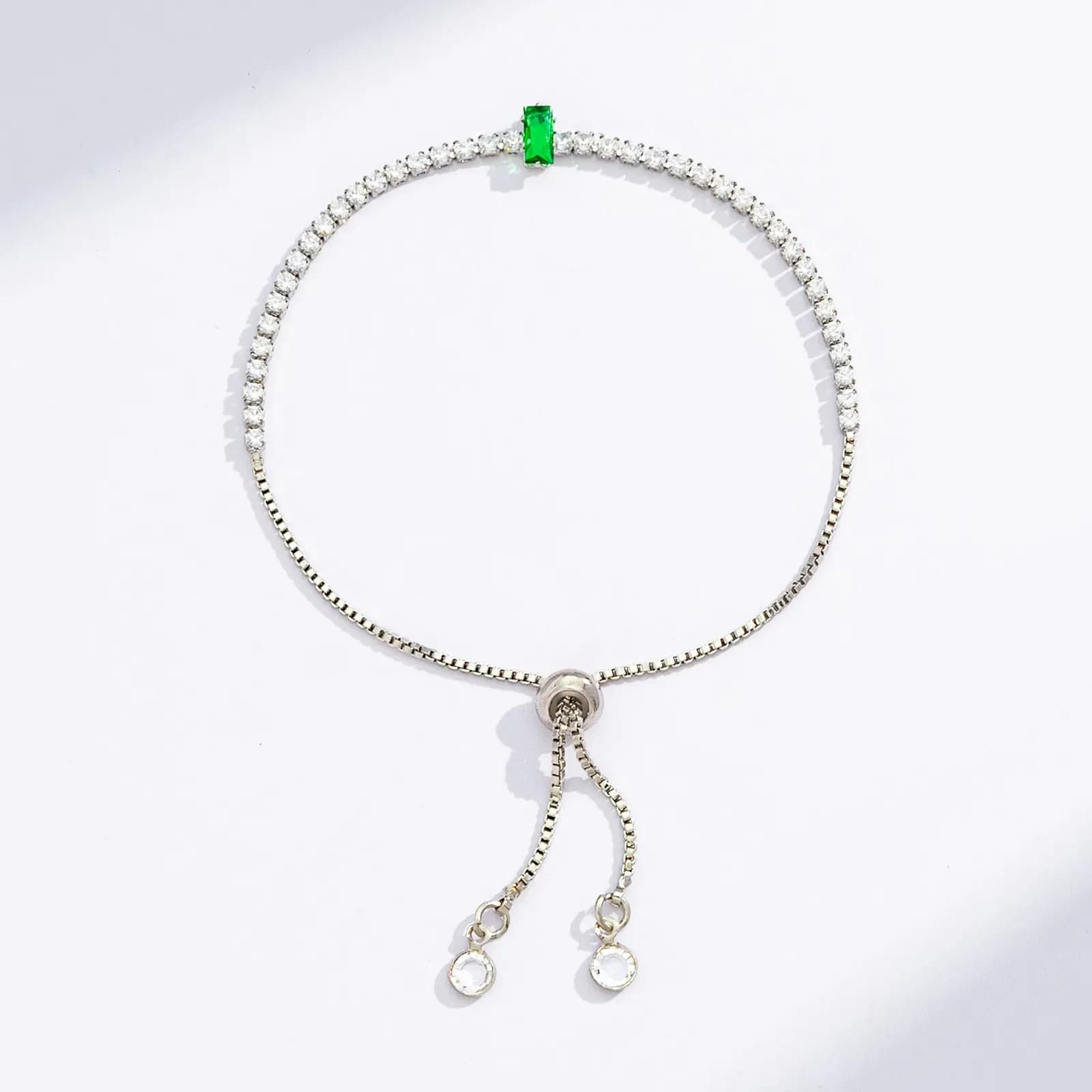 Silverfärgat tennisarmband, grön rektangulär sten - Justerbar 2