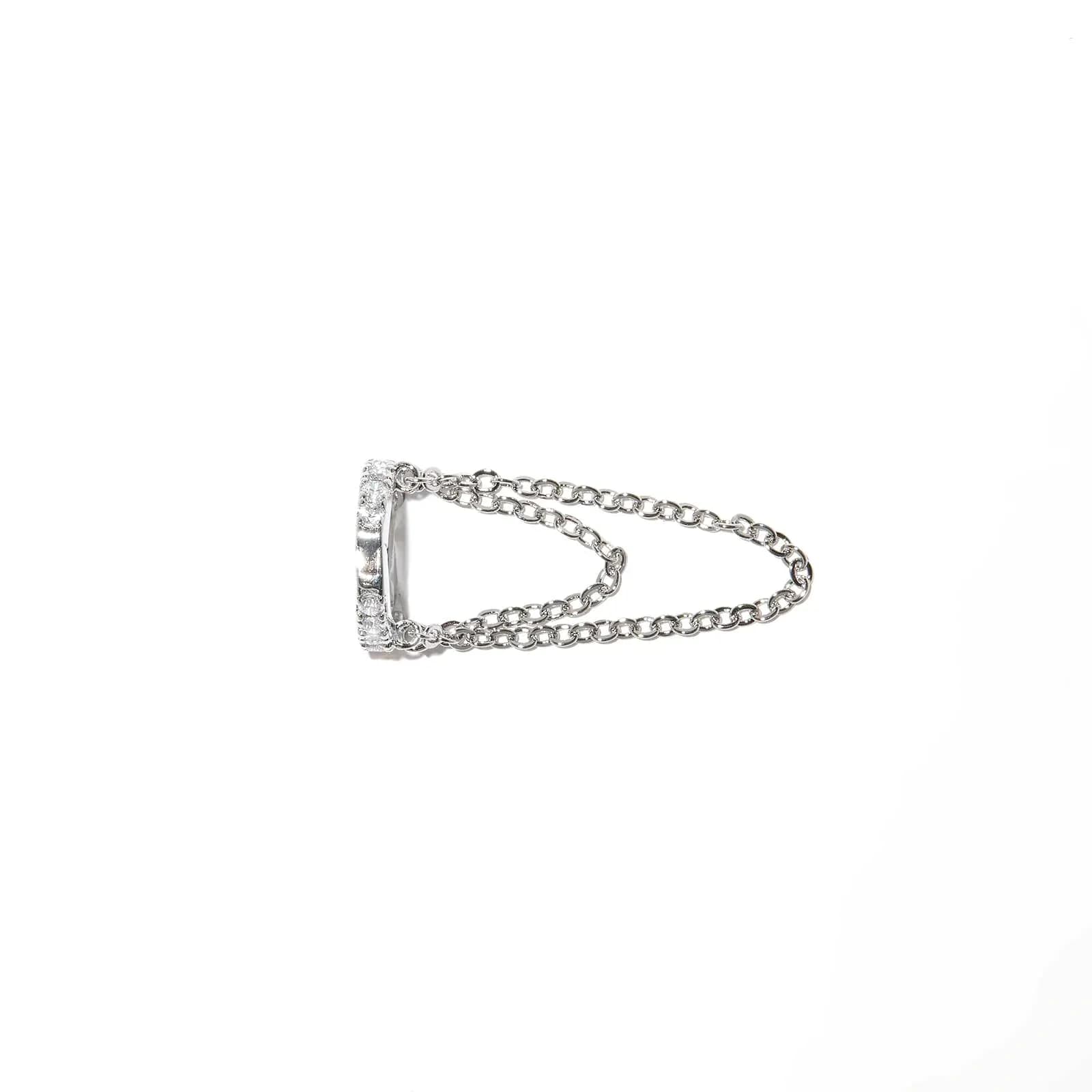 Ear Piercing - huggie med kedjor