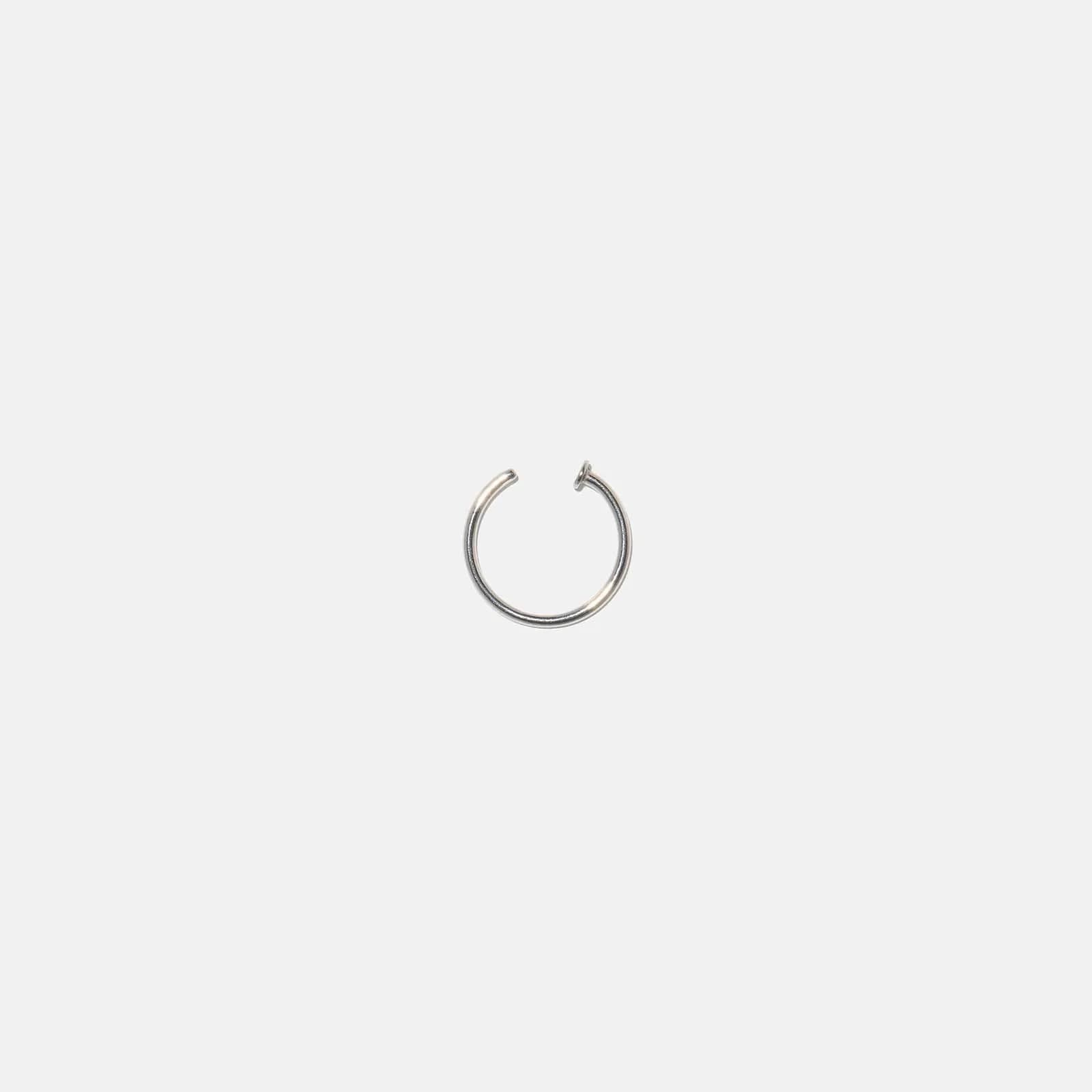 Näspiercing i stål - ring 2