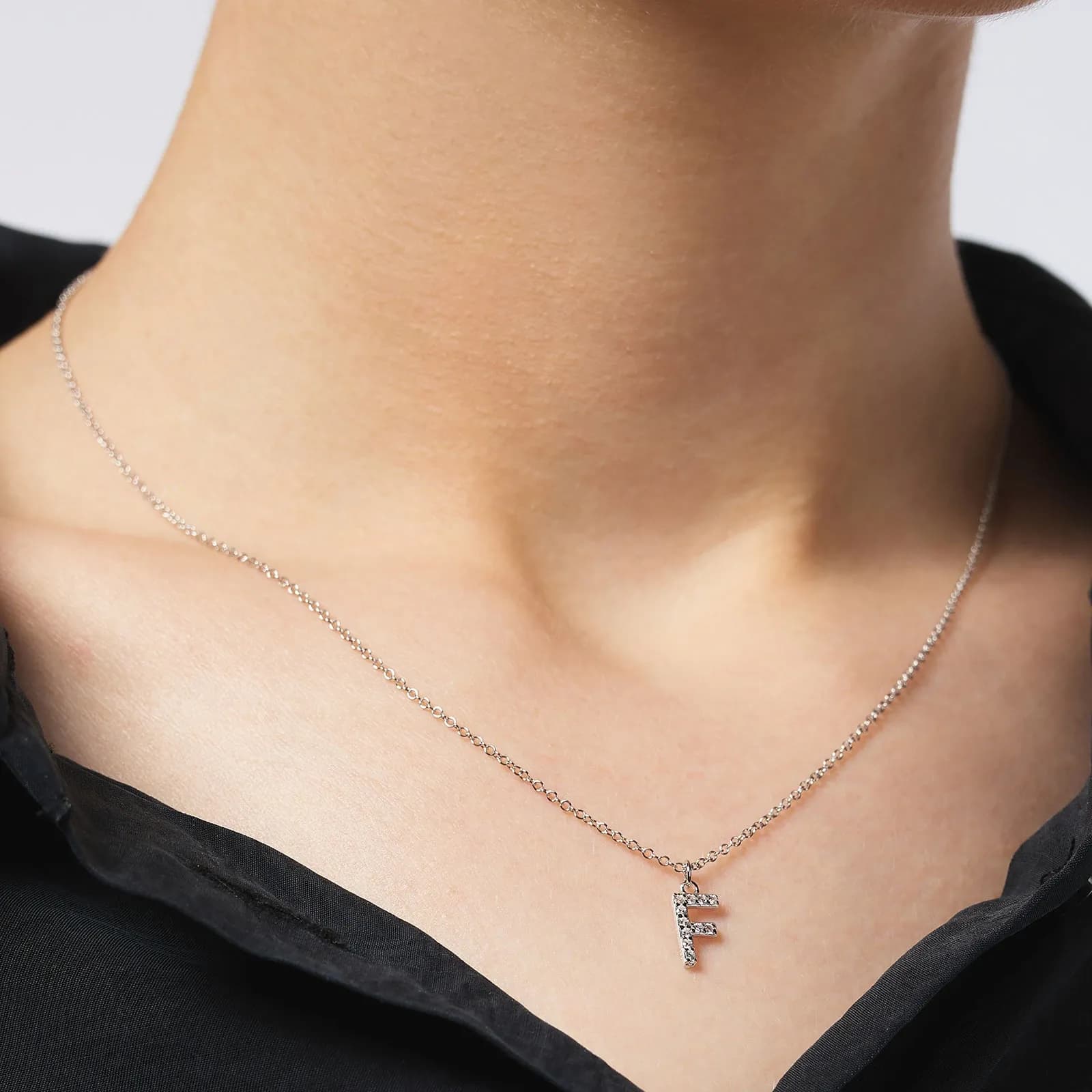 Halsband äkta silver, bokstav F - 42+3 cm 2