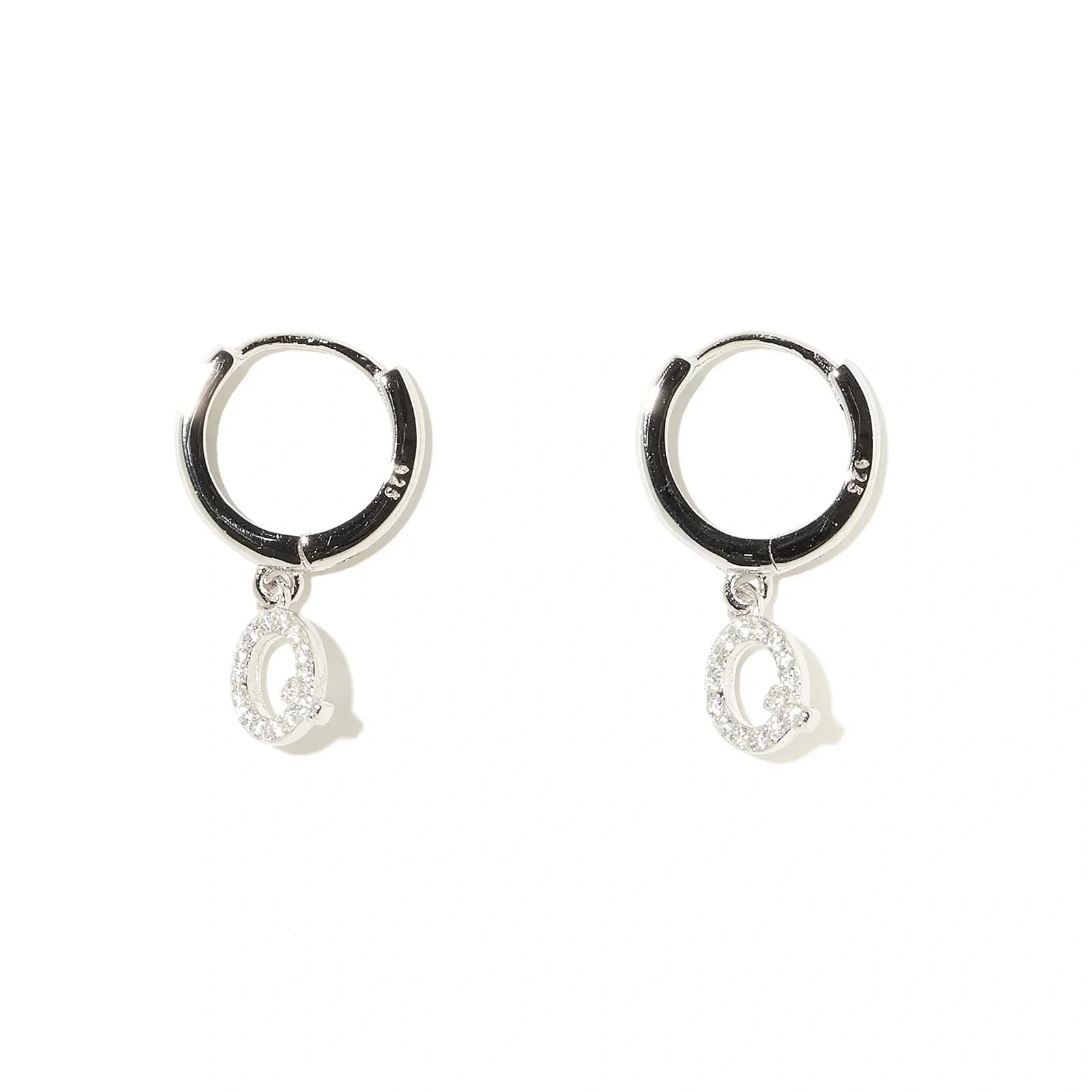 Örhängen äkta silver - hoops, bokstav Q