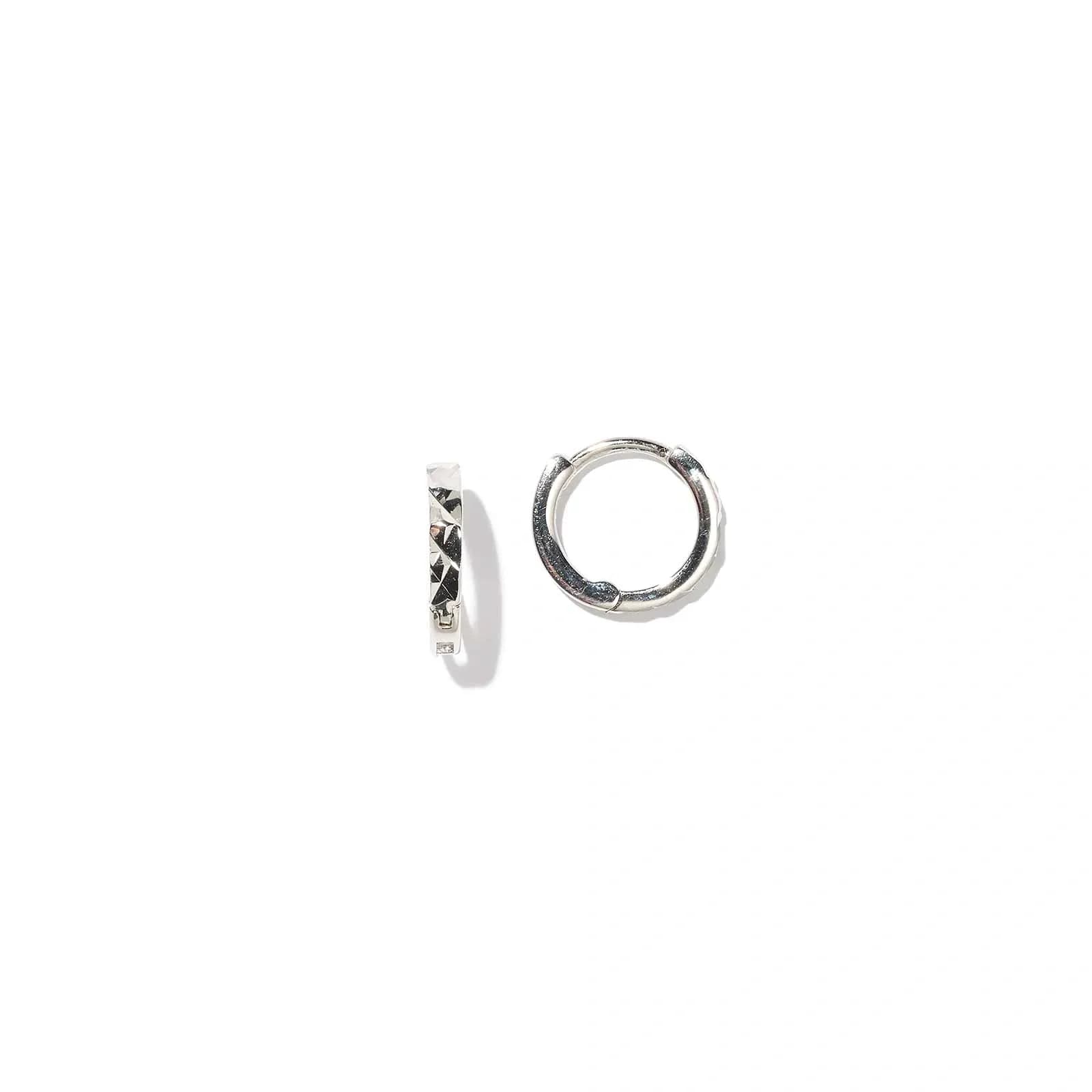 Hoops i äkta silver - mönstrad yta, 10mm