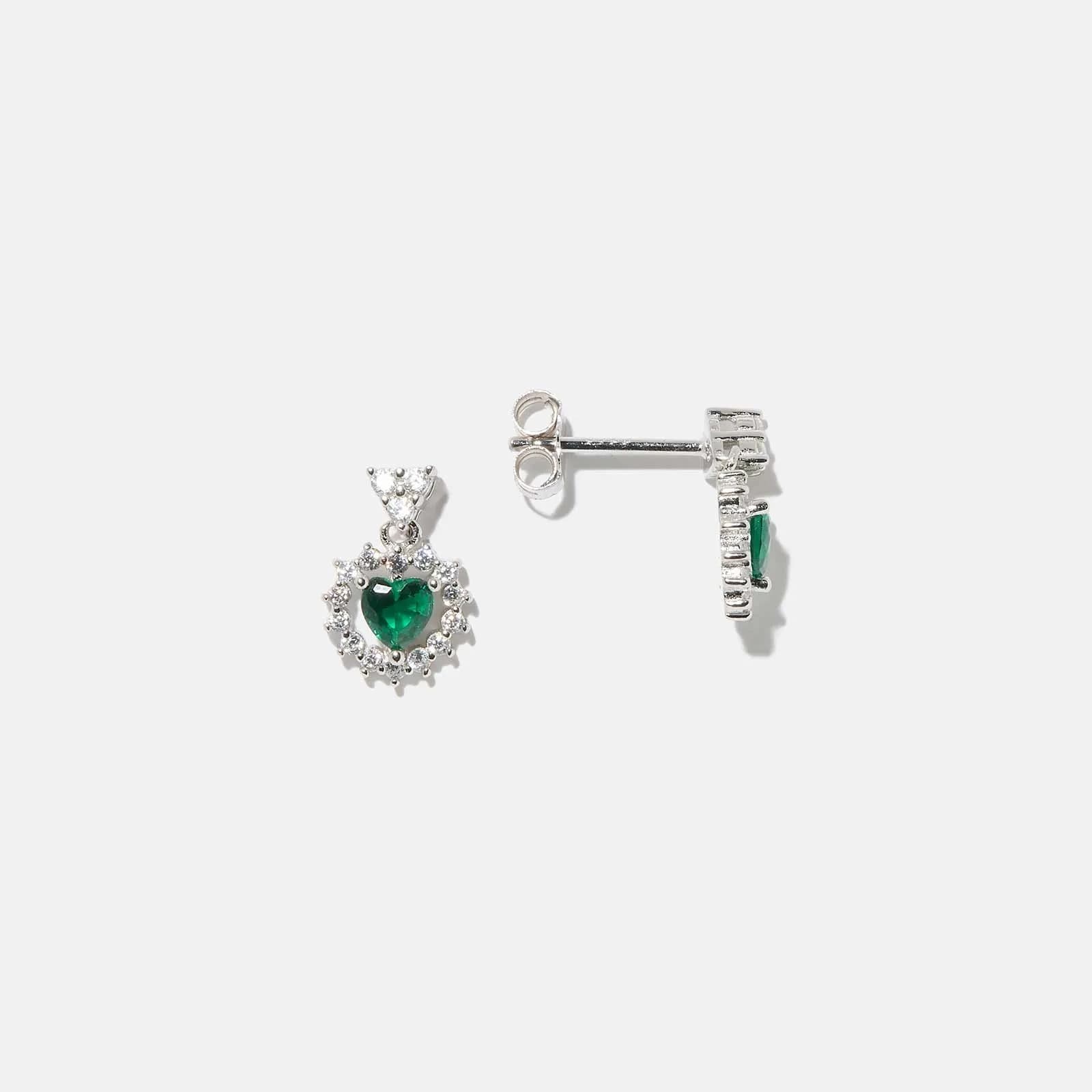 Studs i äkta silver -  grönt hjärta med halo