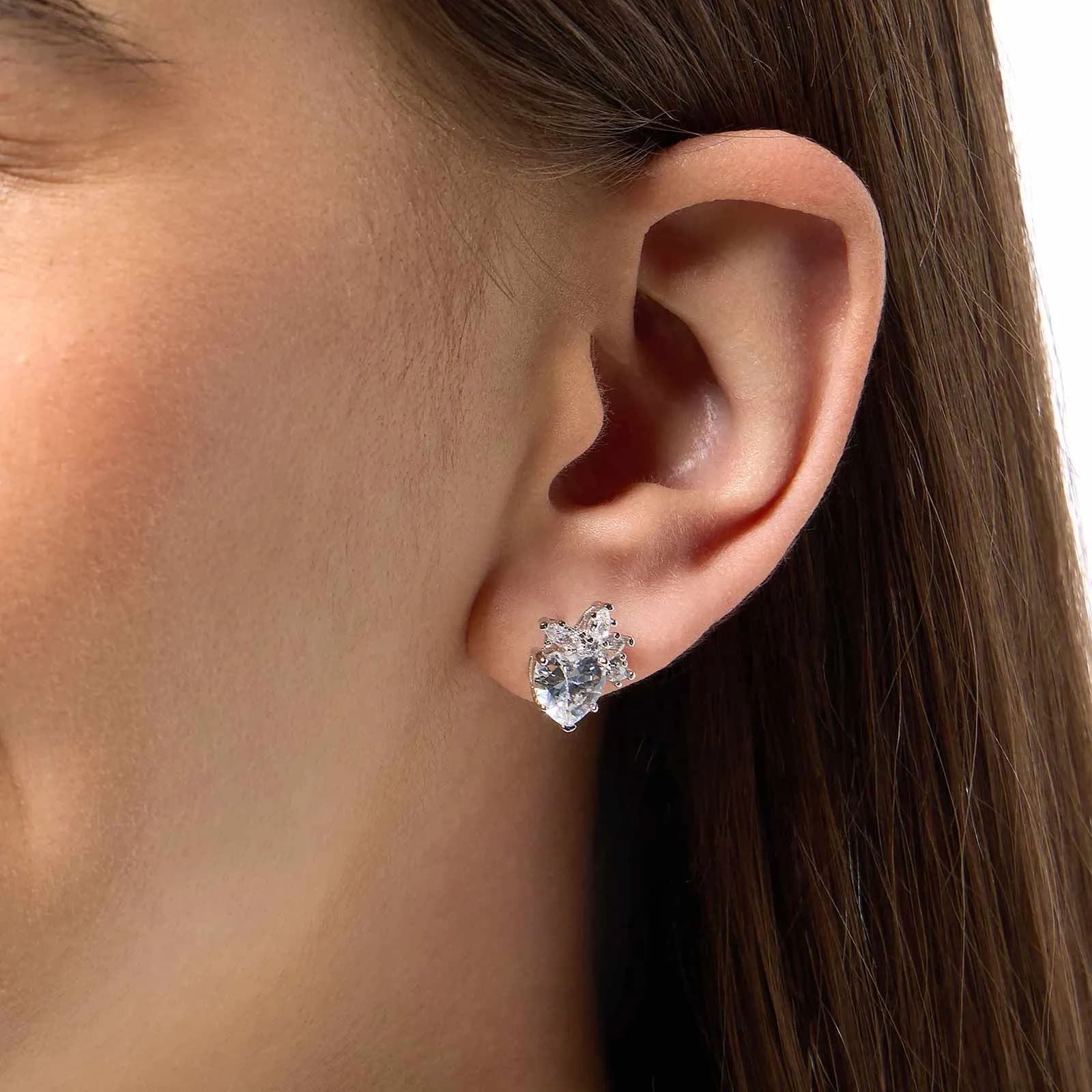 Örhängen i äkta silver - studs, vita hjärtan, 12mm 2
