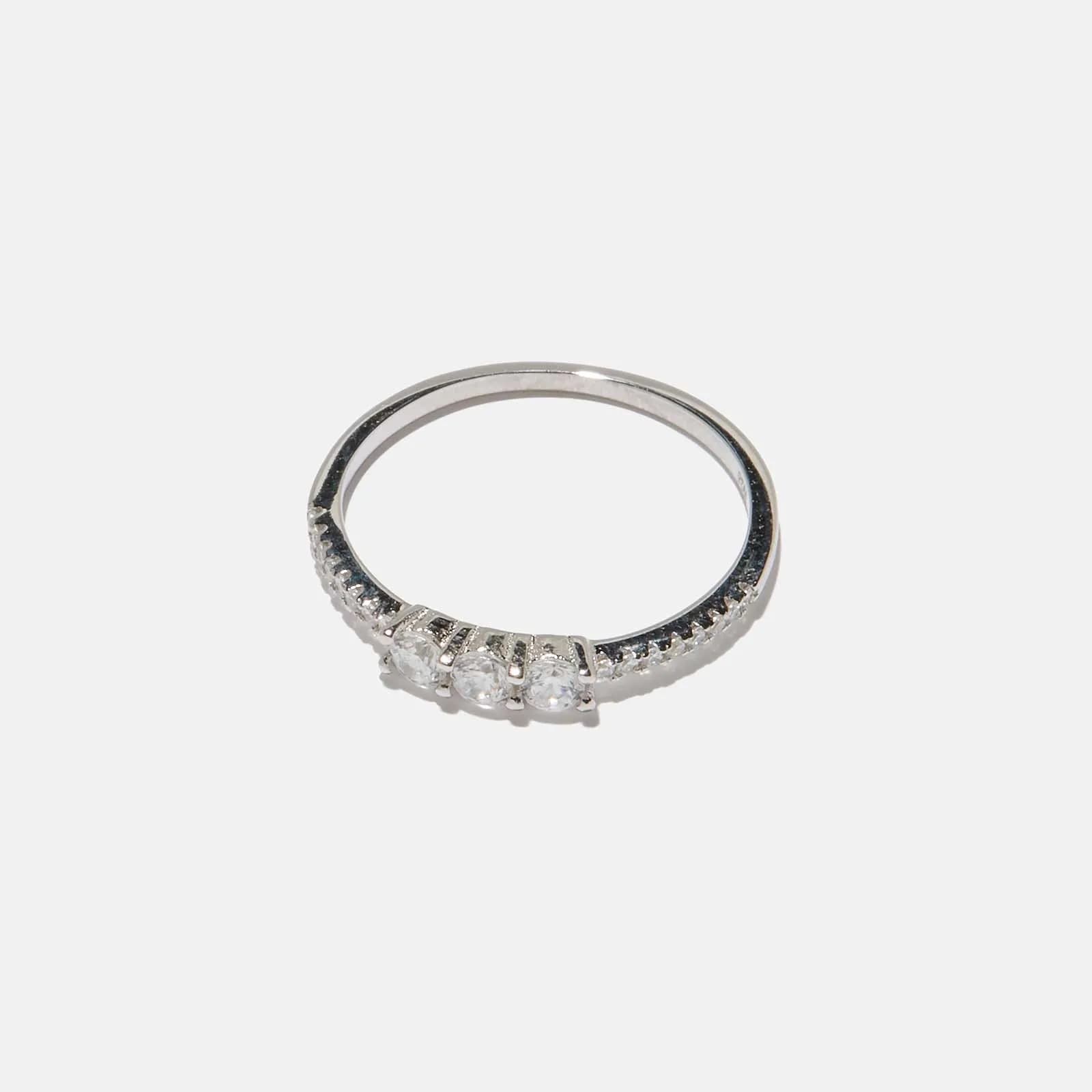 Ring i äkta silver - tre stenar 1