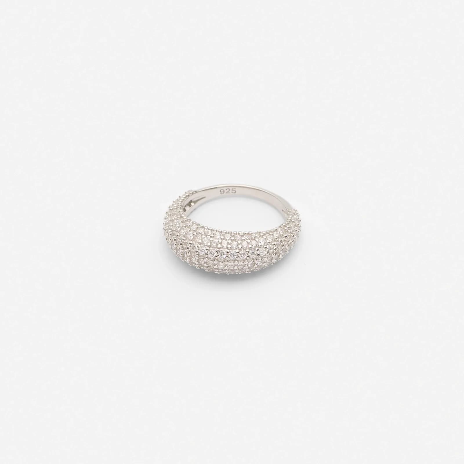 Ring i äkta silver - välvd med Zirkonia