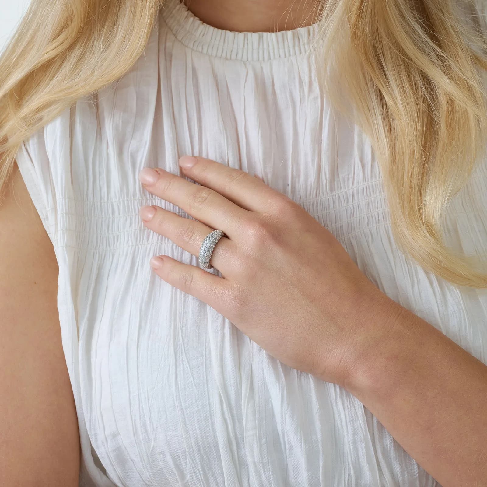 Ring i äkta silver - välvd med Zirkonia 2