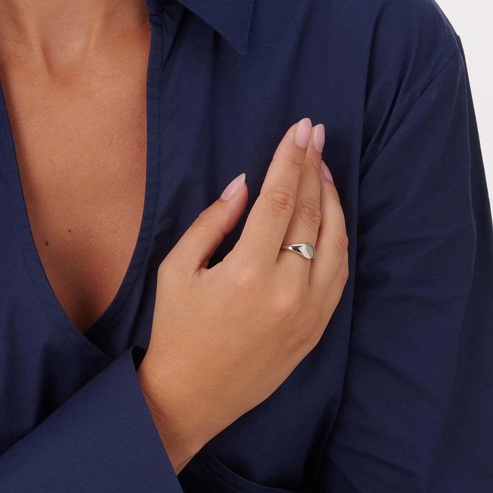 Ring i äkta silver - stilren klackring 2