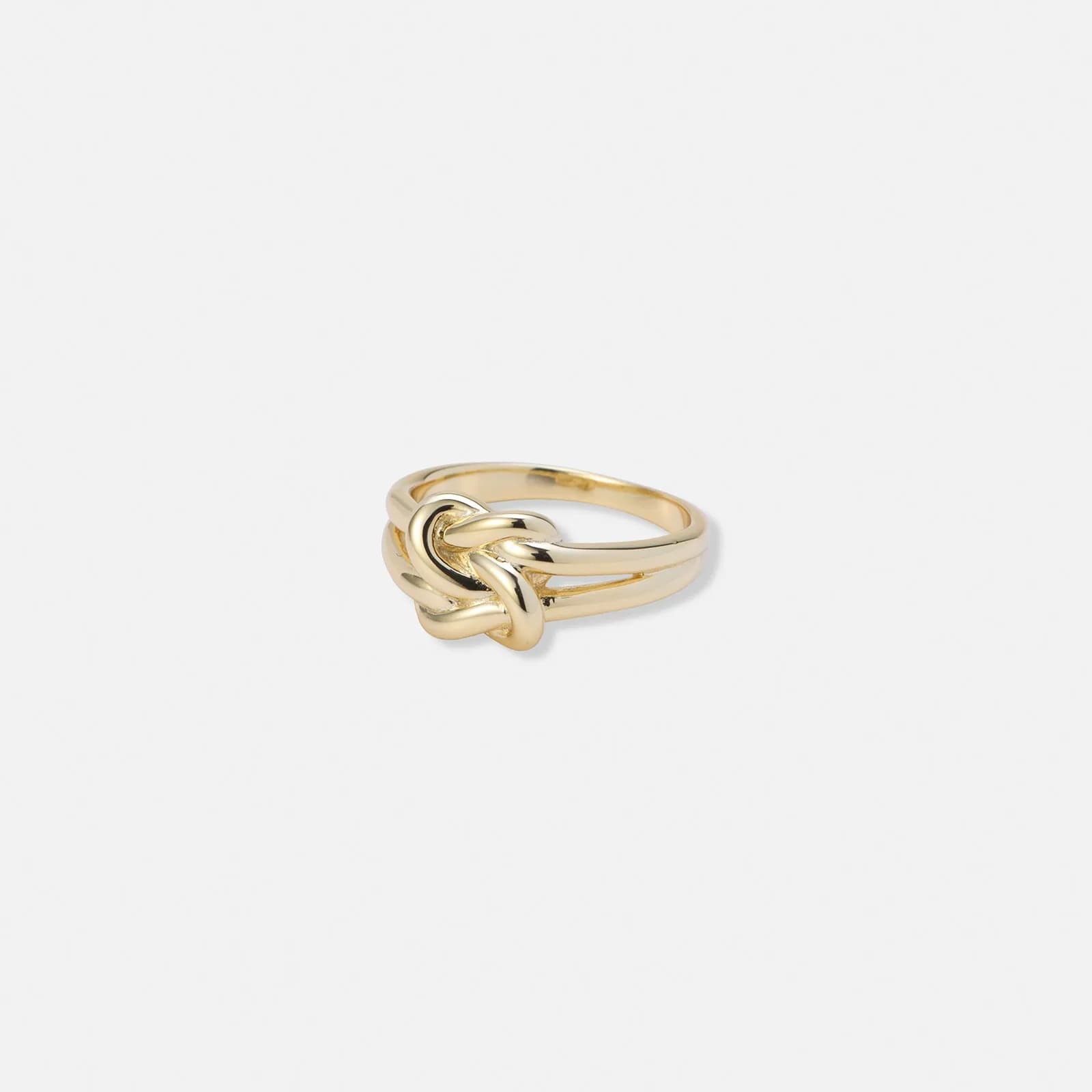 Guldpläterad silverring med knut