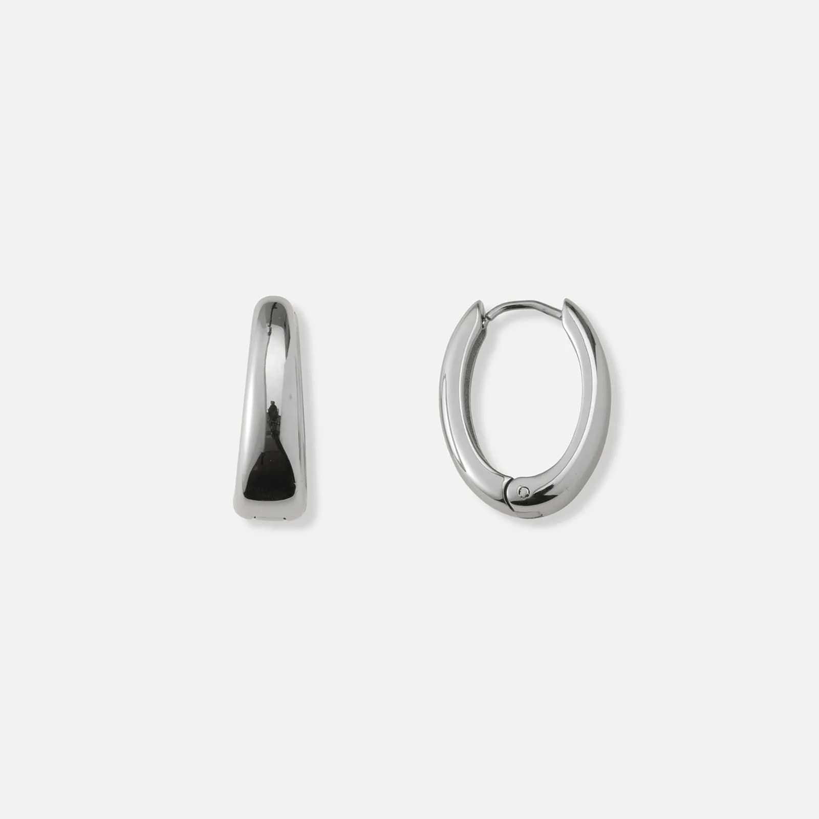 Stålörhängen, ovala docerade hoops - 19x15mm