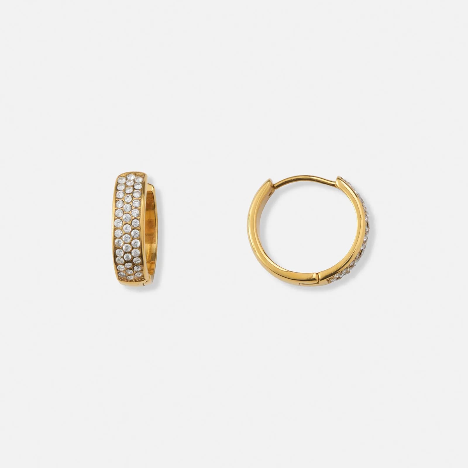 Guldpläterade stålörhängen, hoops med 3 rader Kubisk Zirkonia - 18mm
