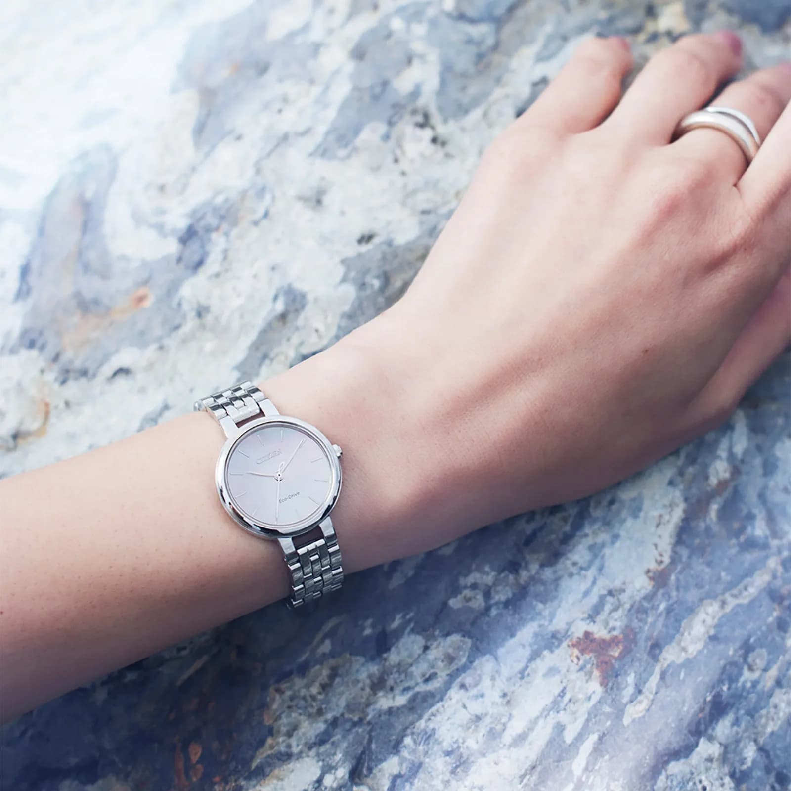 Citizen Eco-Drive damklocka - EM0990-81Y 5