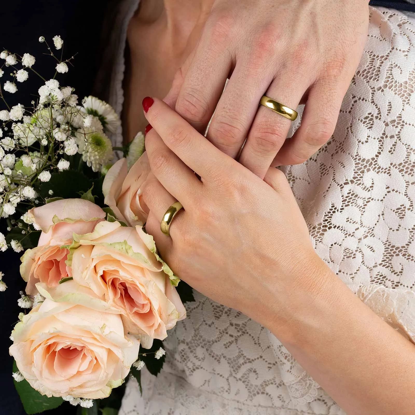 Förlovningsring 9k guld, Kupad 6/2,3 mm 2