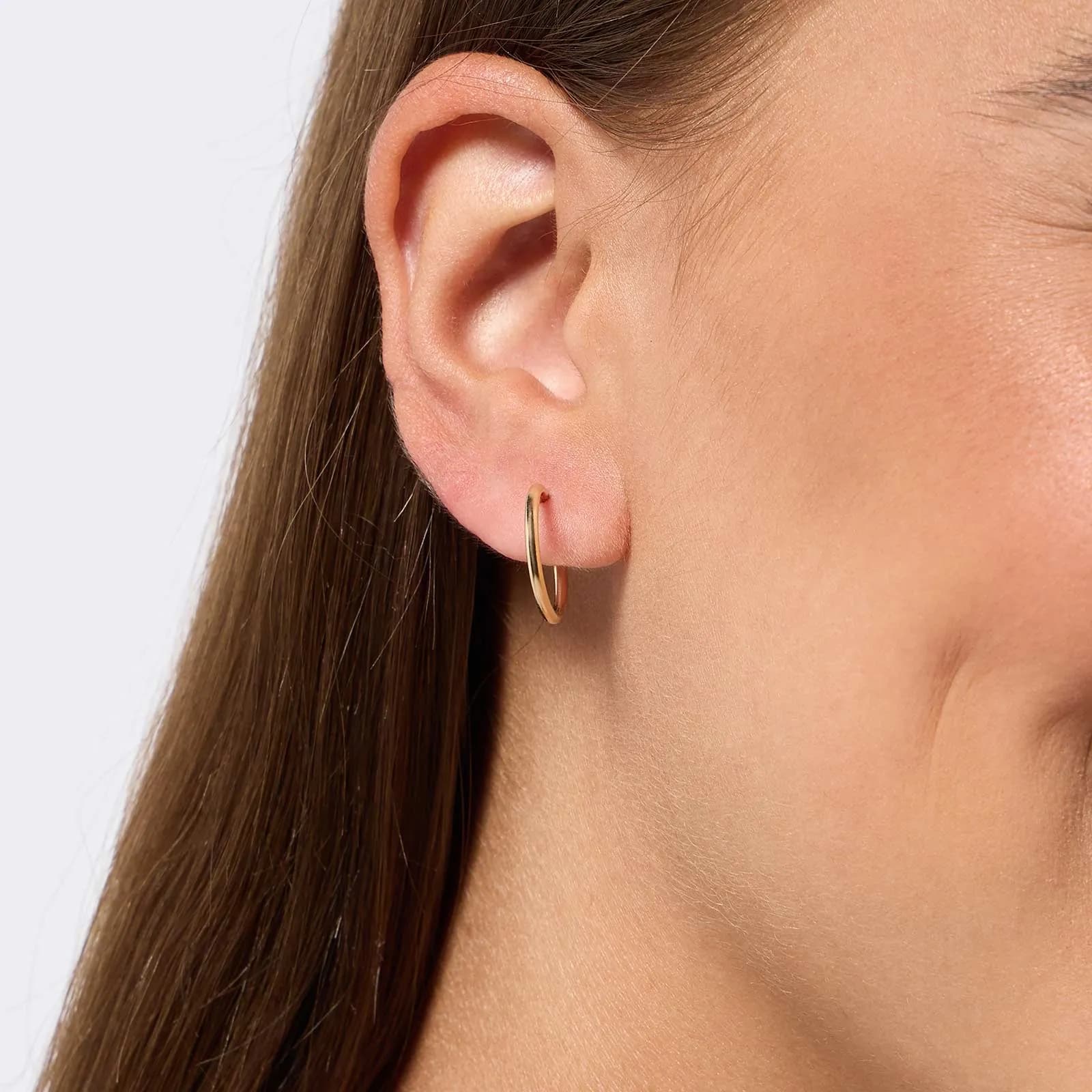 Örhängen 18k guld - hoops, 15x1,5mm 2