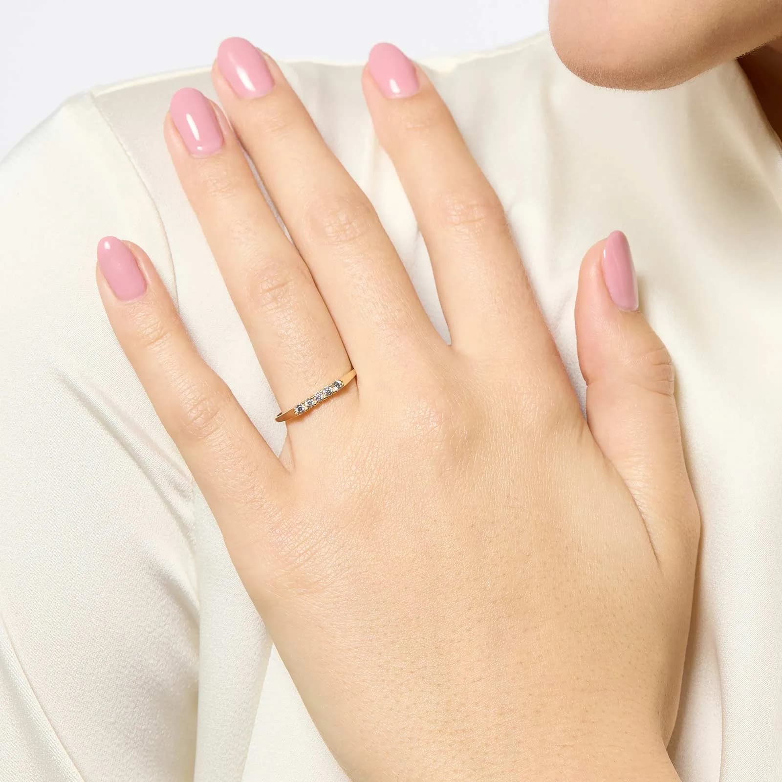 Ring 18k guld - fem Kubisk Zirkonia 2