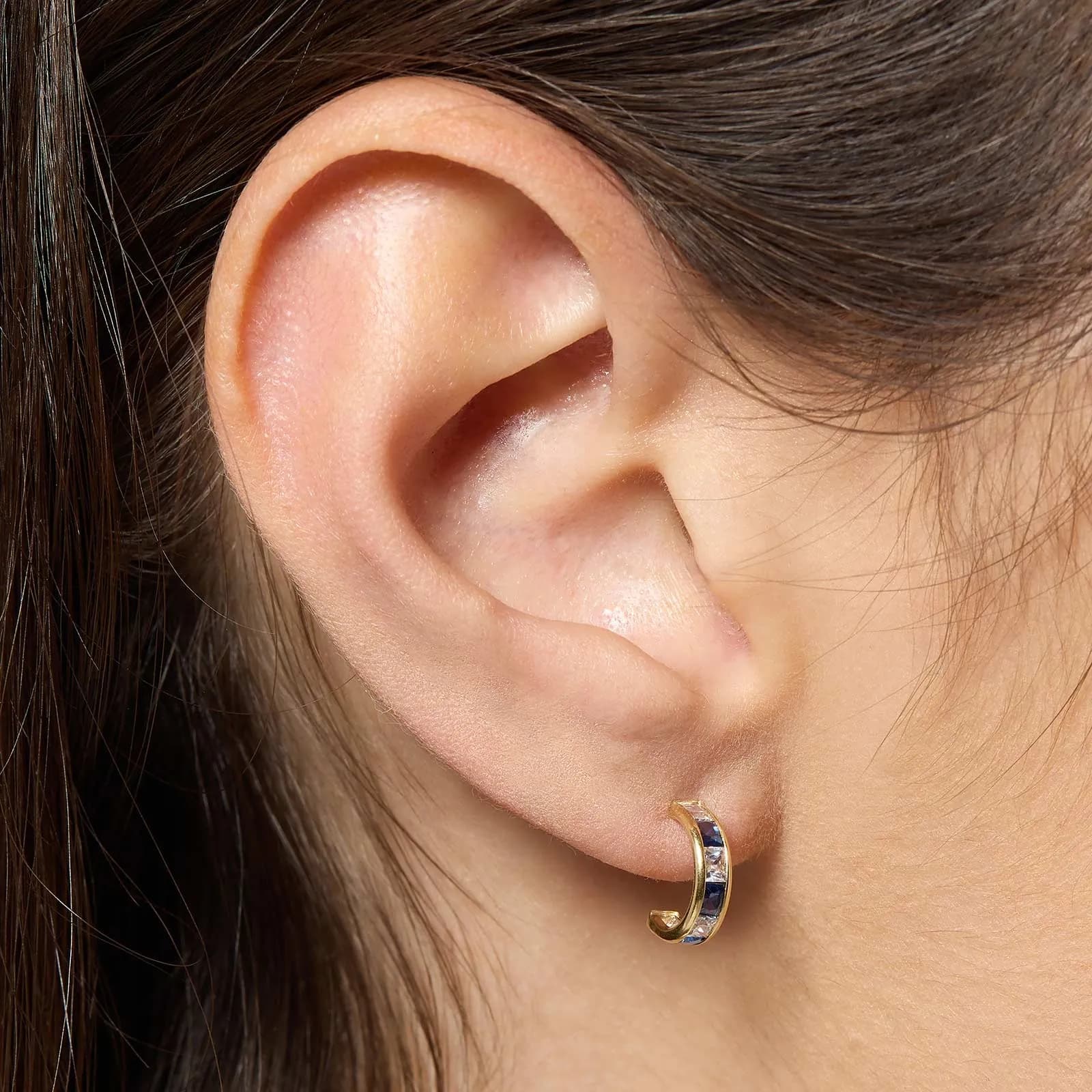 Örhängen 18k guld - Hoops blå/vita stenar 2