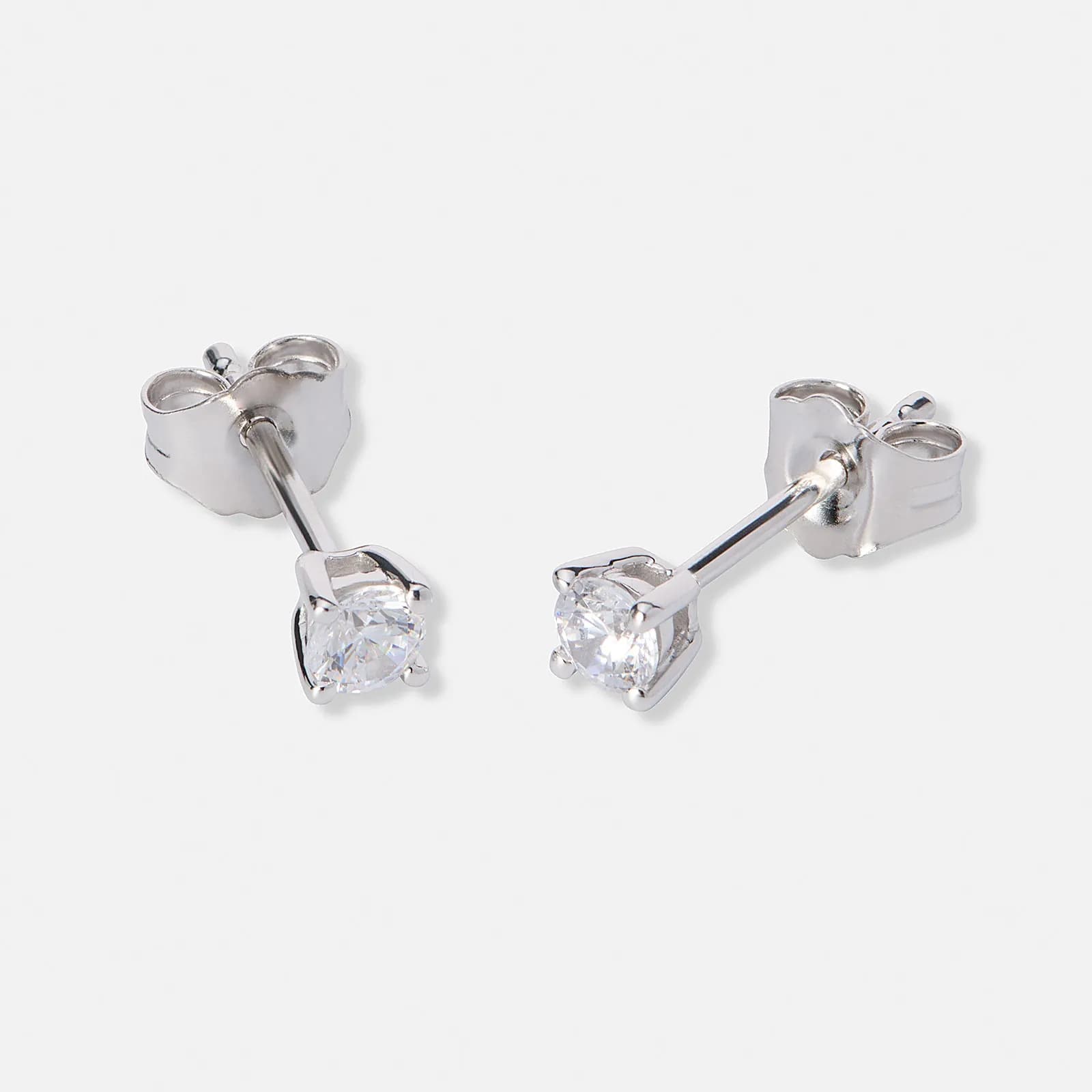 Örhängen studs 18k vitguld med 0,3 ct labbodlade diamanter