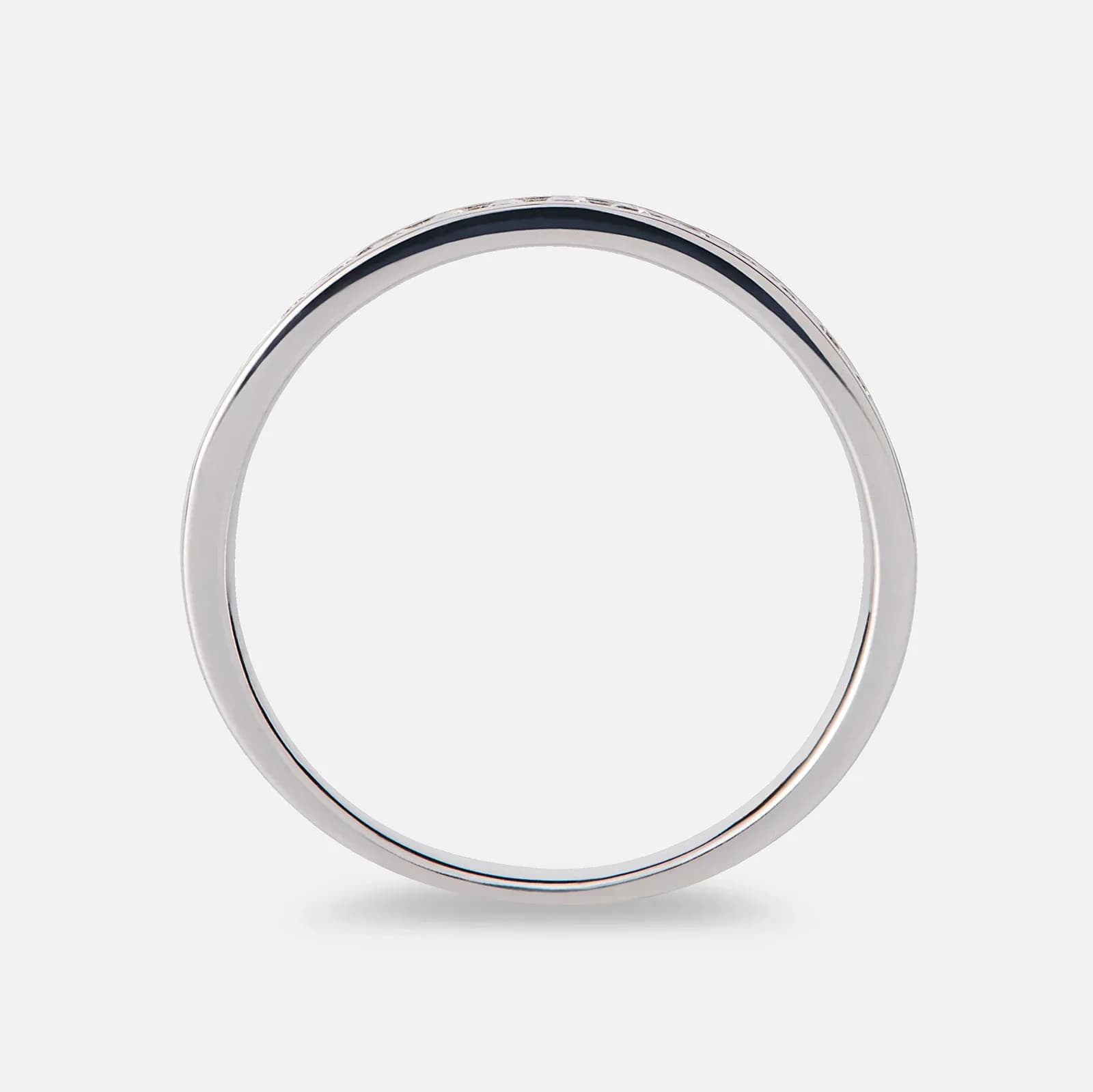 Alliansring 18k vitguld med 0,25 ct labbodlade diamanter 2
