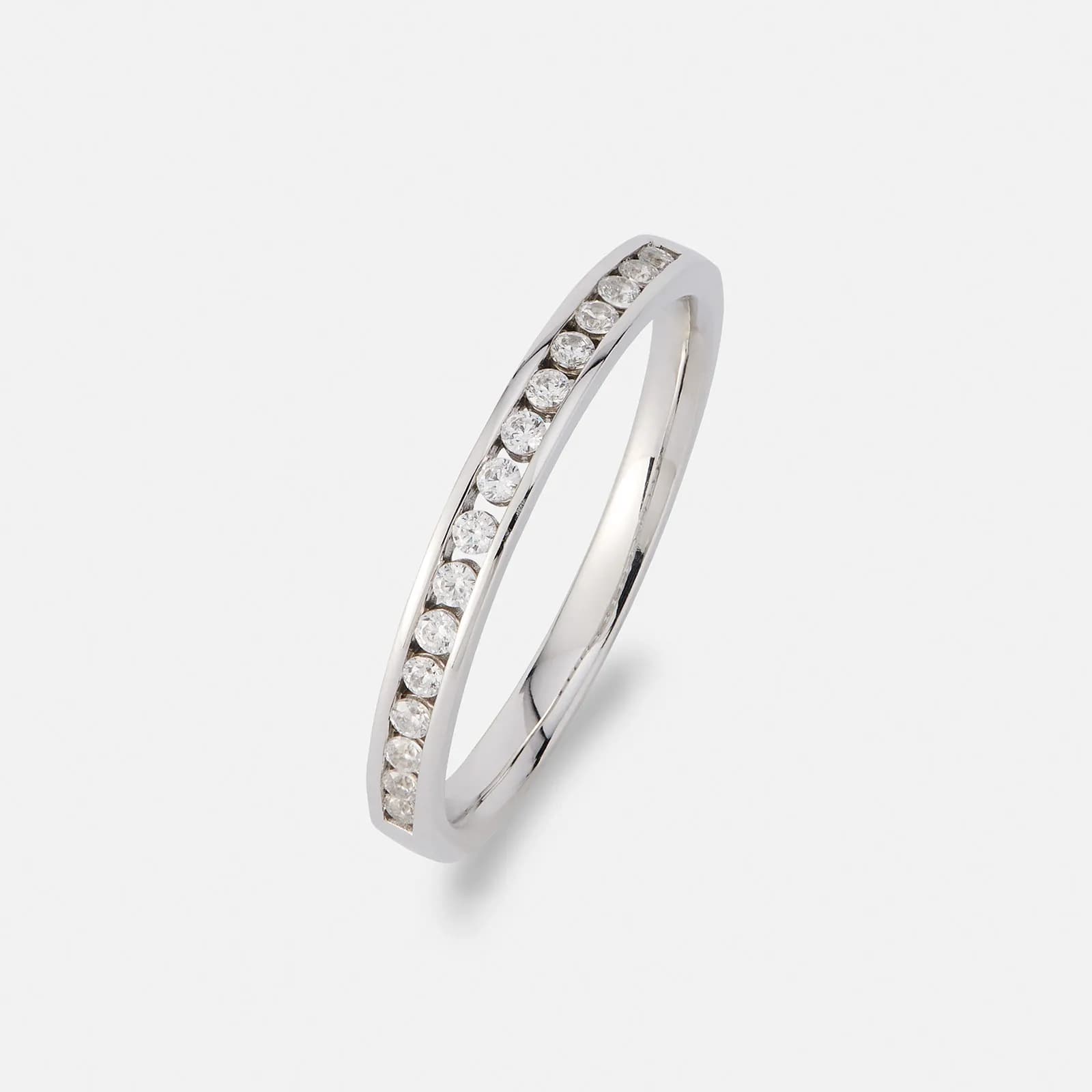 Alliansring 18k vitguld med 0,25 ct labbodlade diamanter