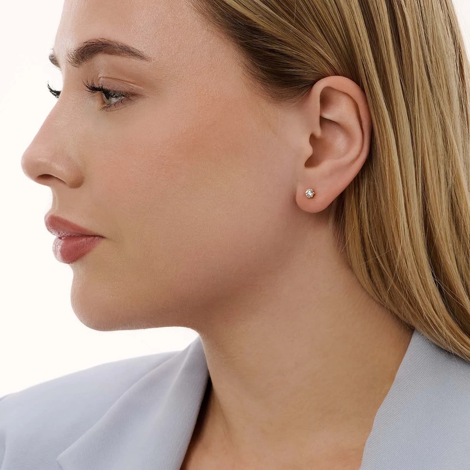 Örhängen studs 18k guld med 0,5 ct labbodlade diamanter 2