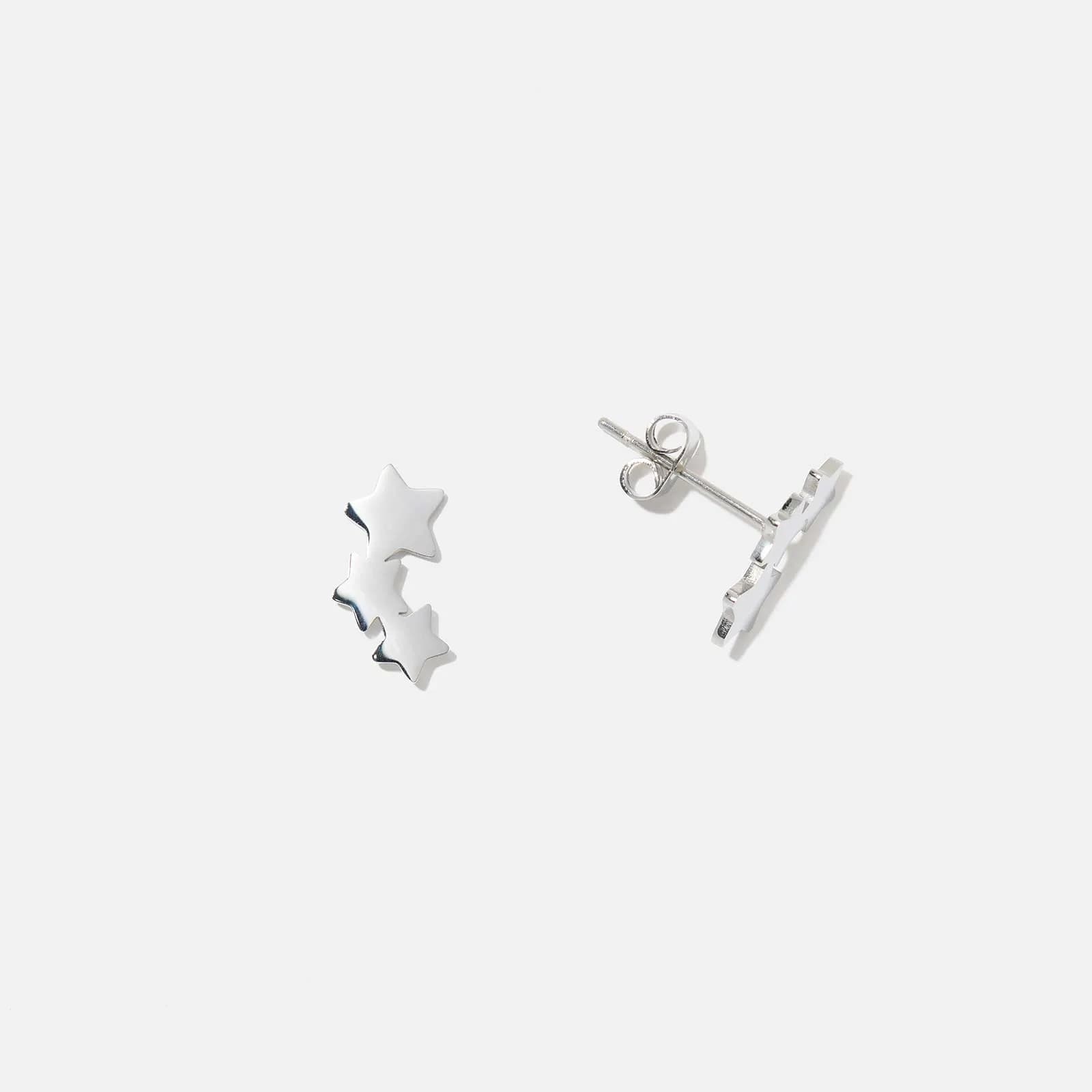 Stålsmycken by Ur & Penn Stålörhängen studs med tre stjärnor