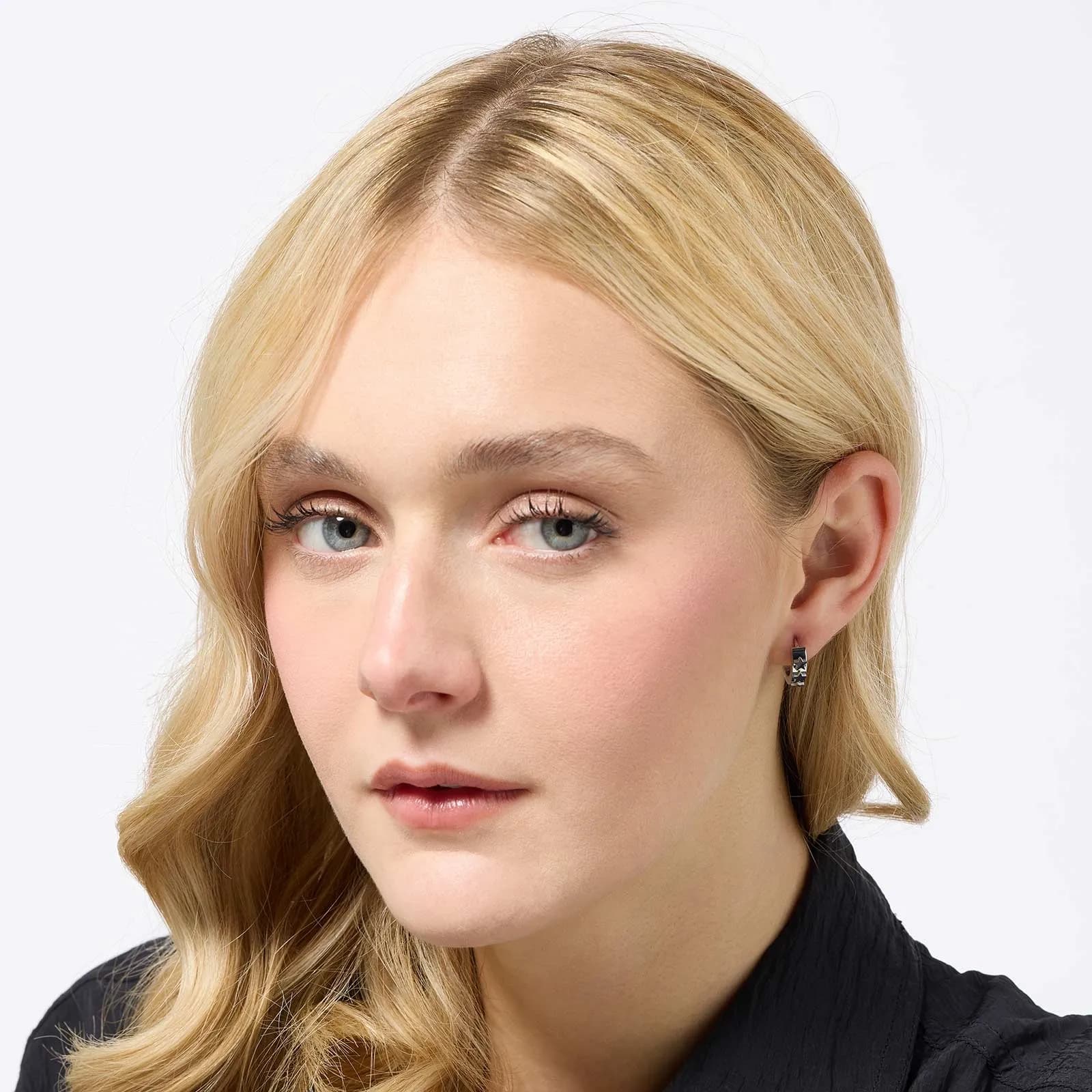 Stålörhängen hoops med tre stjärnor 14mm 3