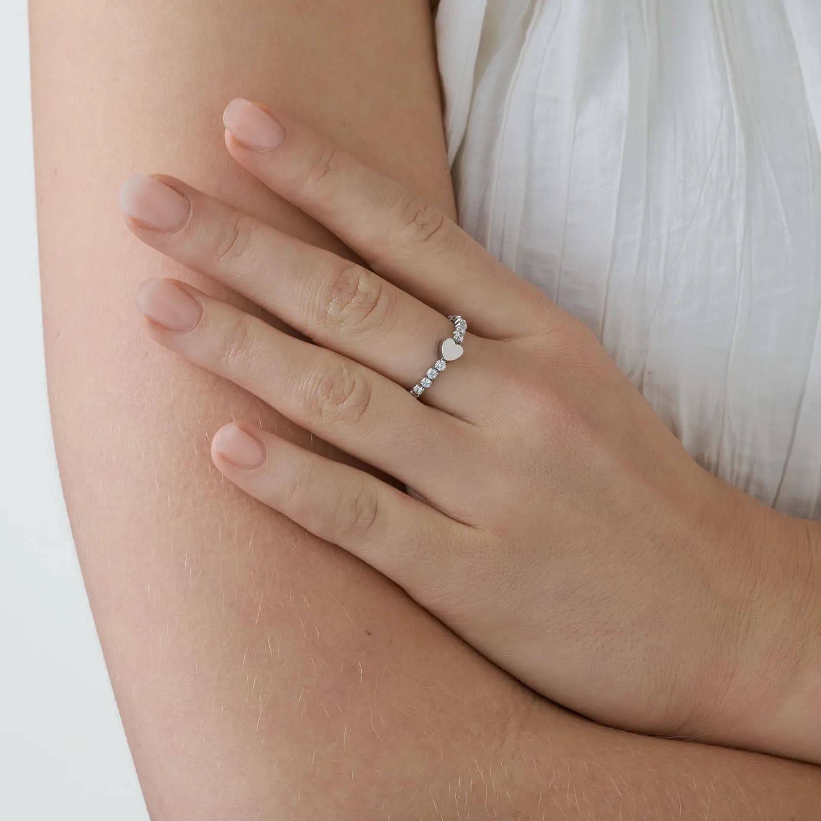 Rhodiumpläterad ring med hjärta, onesize 2