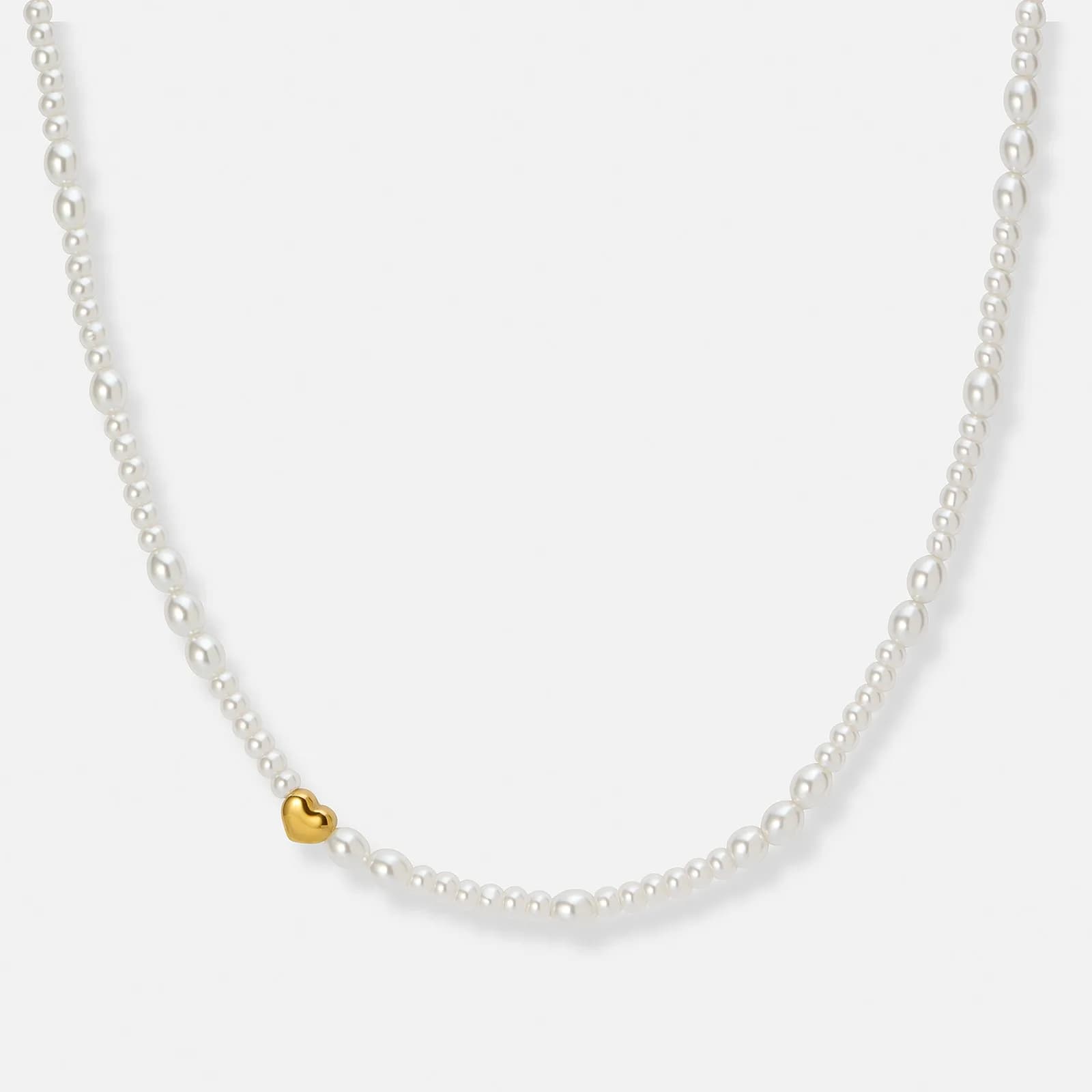 Pärlhalsband med guldpläterat stålhjärta - 40,5+5cm