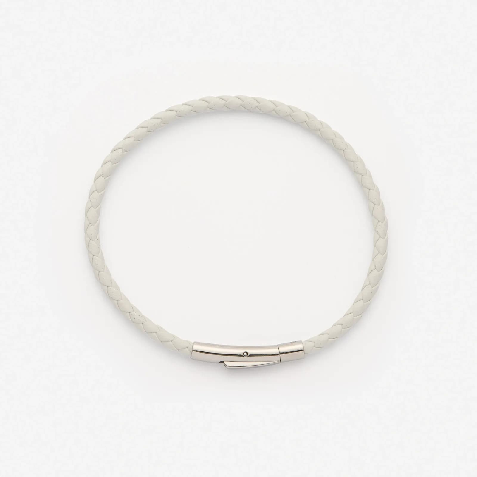 Vitt läderarmband med stålspänne