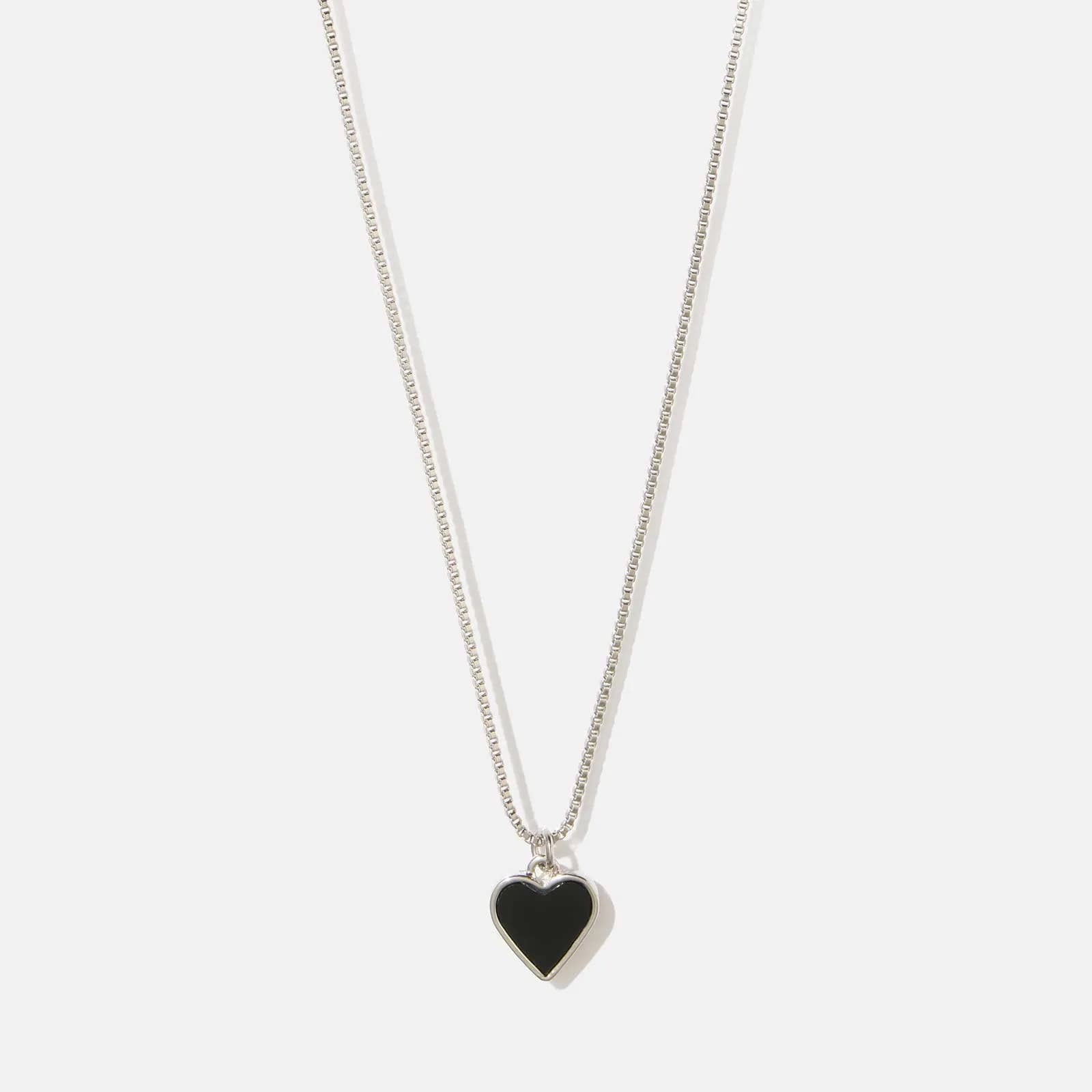 Silverfärgat halsband - Venezia, svart hjärta
