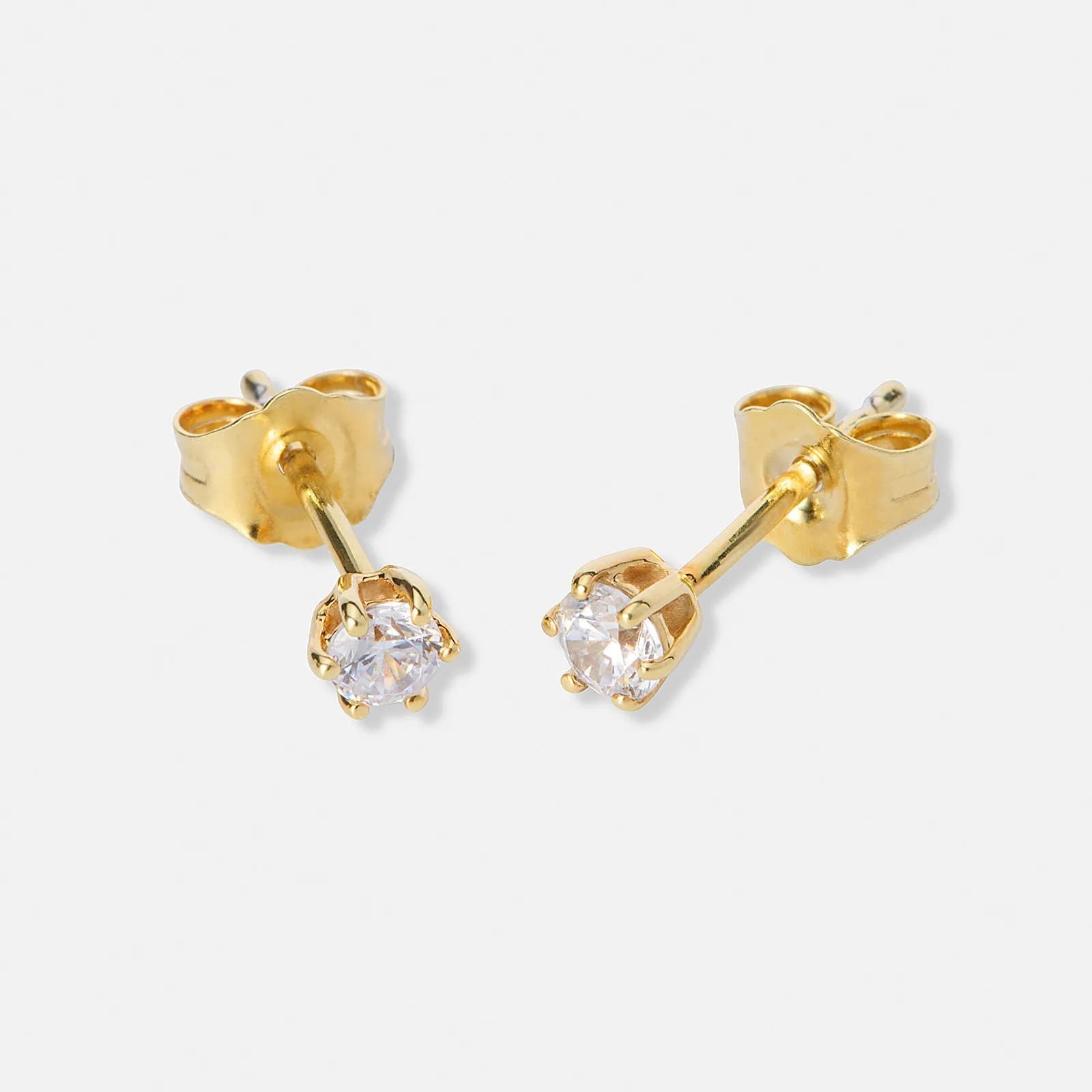 Örhängen studs 18k guld med 0,3 ct labbodlade diamanter