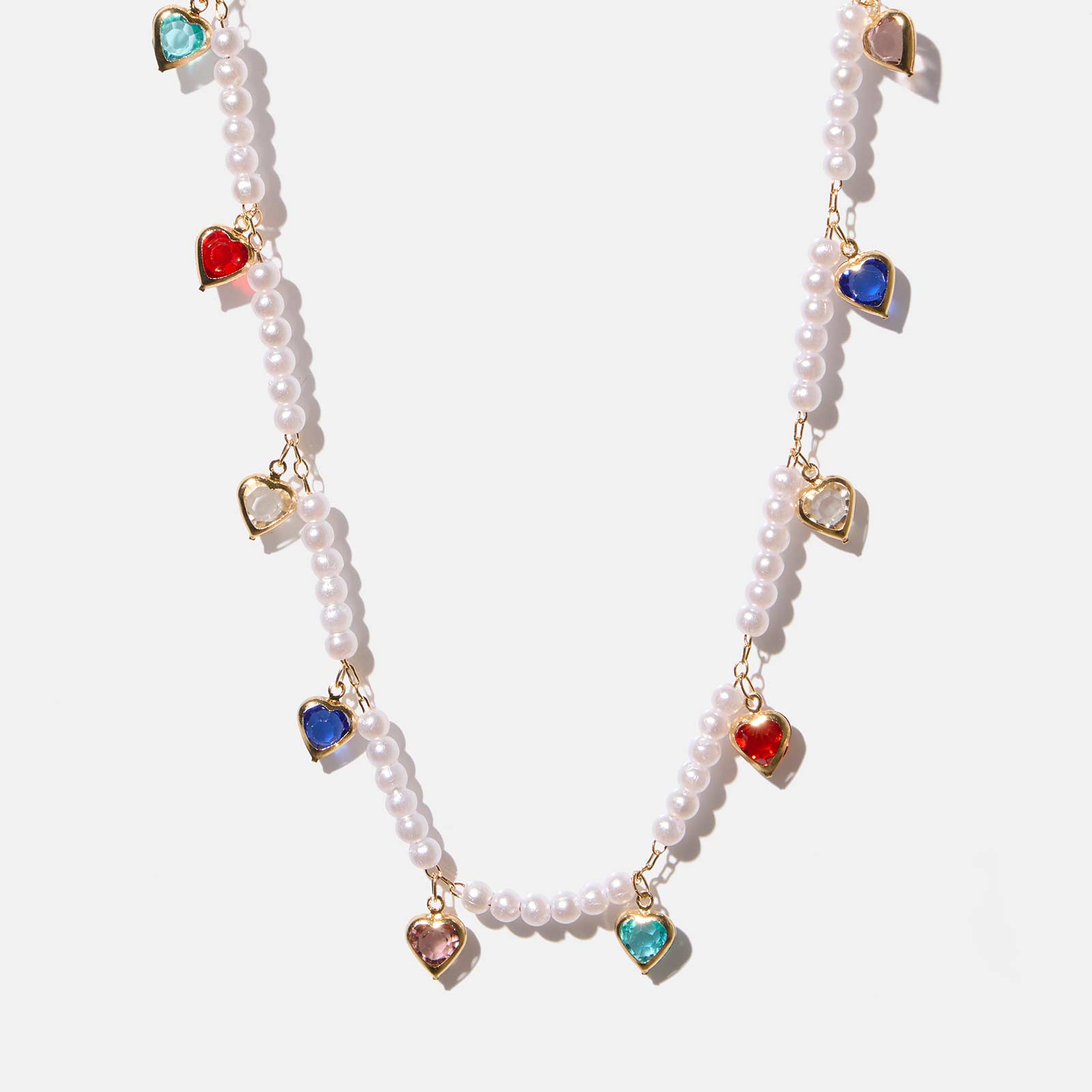 MONTINI Pärlhalsband med färgade glashjärtan