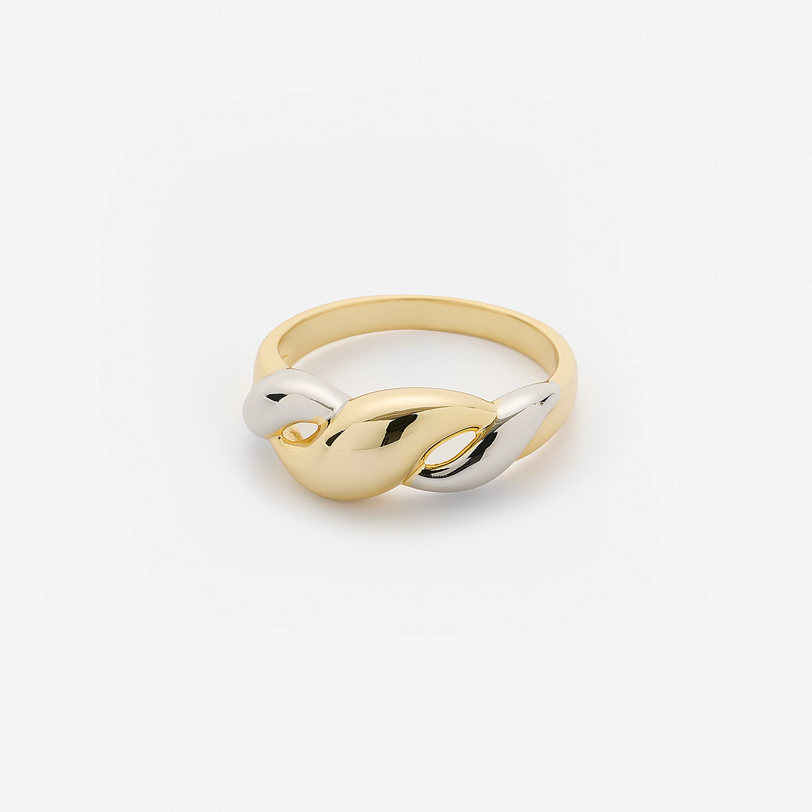 Guldpläterad silverring bicolor – vriden st. 19