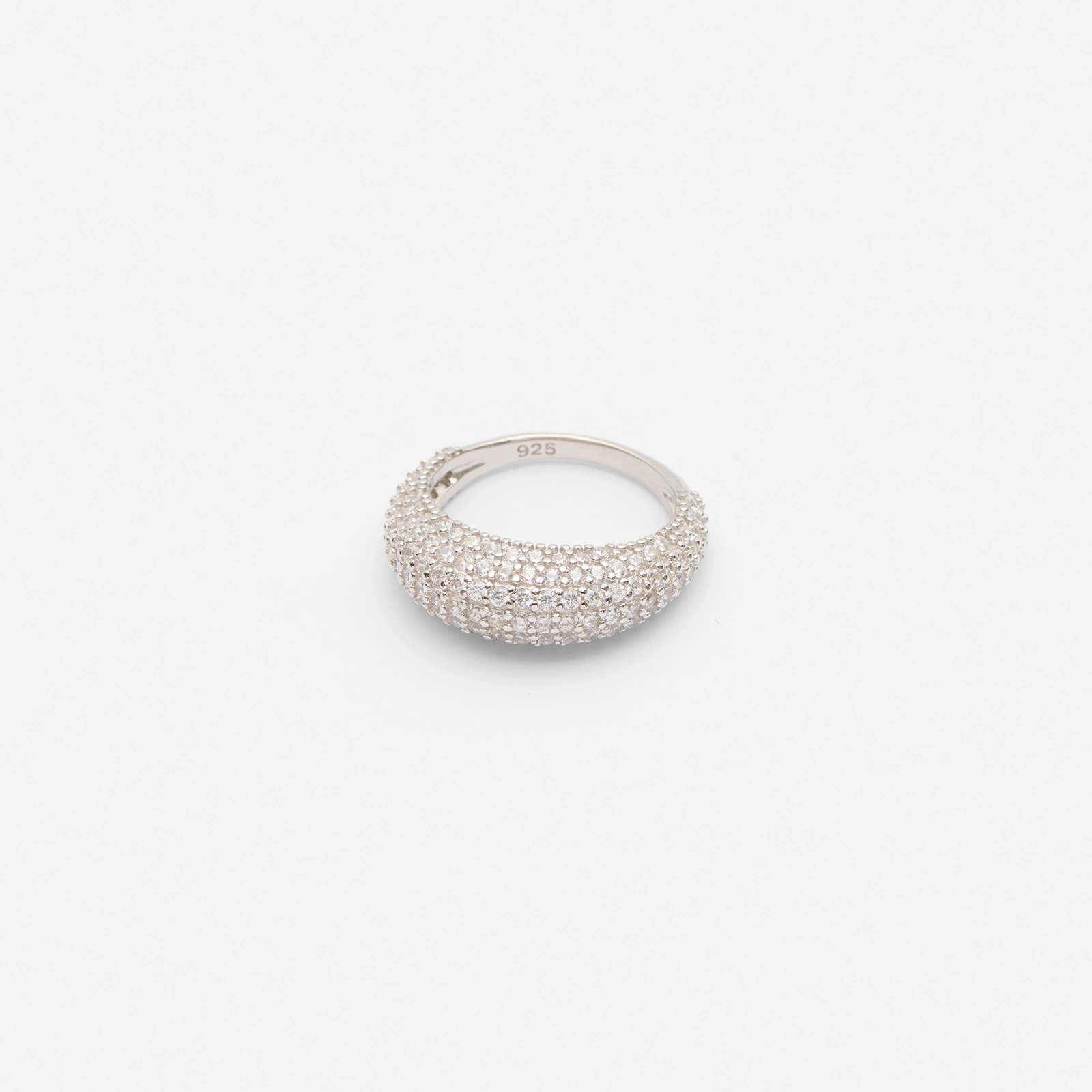 Ring i äkta silver - välvd med Zirkonia