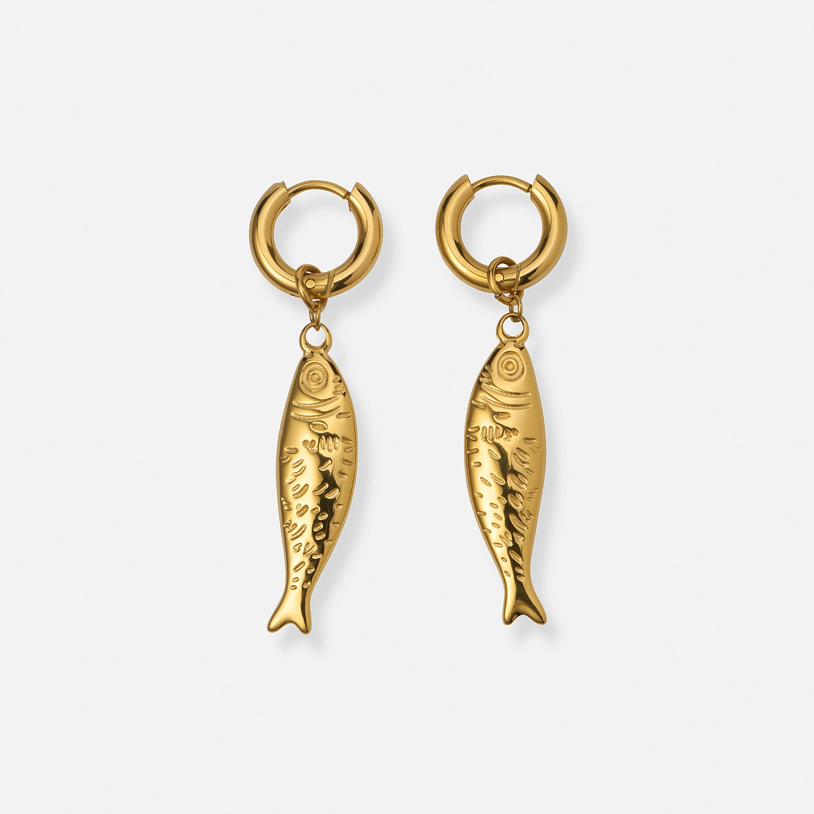 Guldf&auml;rgade st&aring;l&ouml;rh&auml;ngen, huggies med fiskar - 29x8 mm