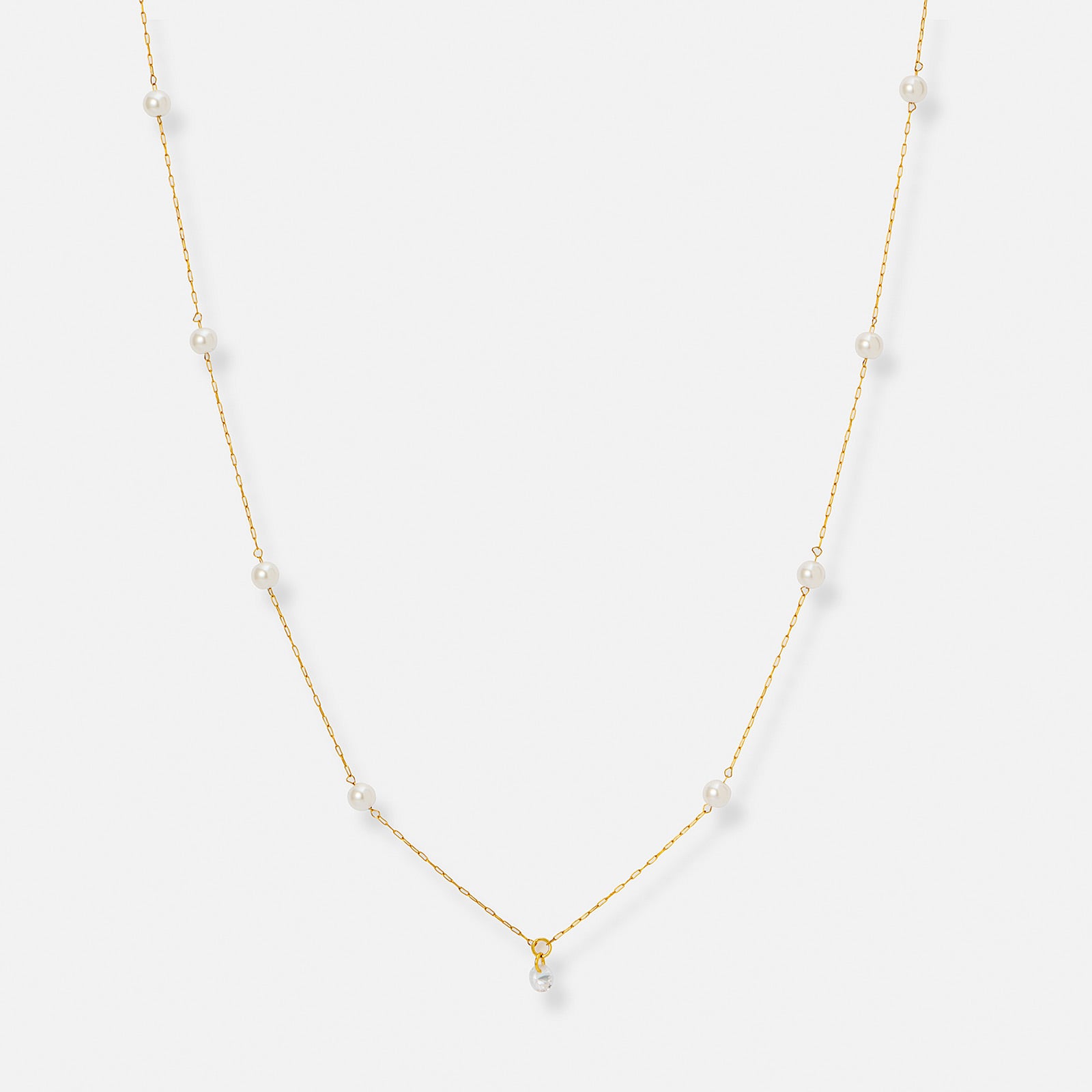 Guldpl&auml;terat st&aring;lhalsband, treradigt med p&auml;rlor - 40+5cm